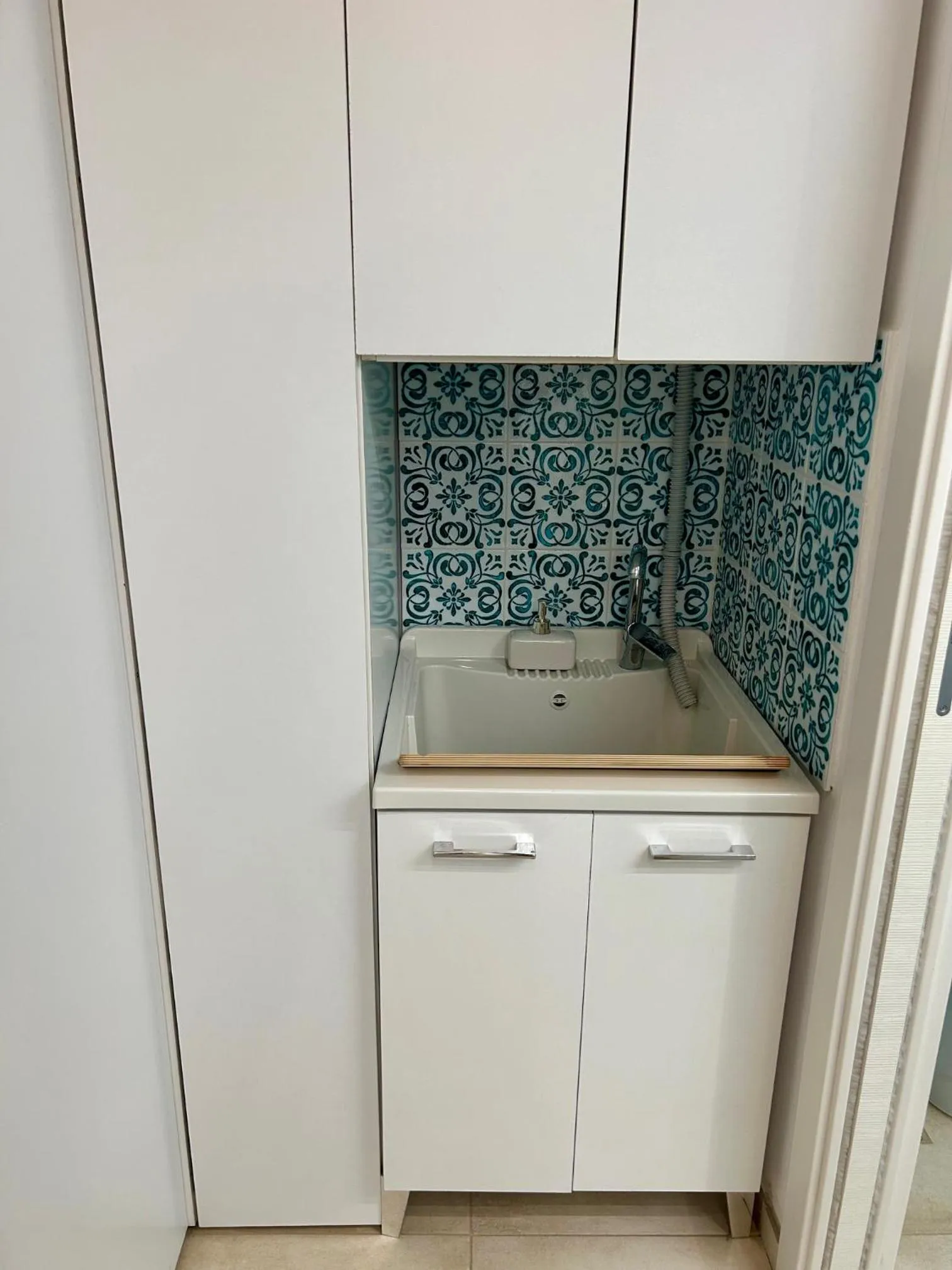 THE PALACE B&B and Apartments