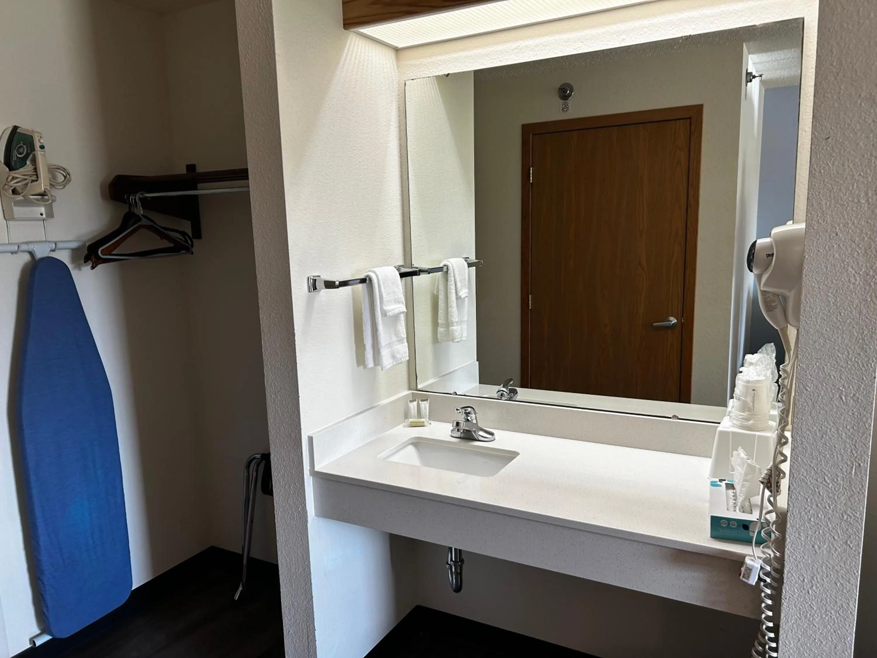 Super 8 by Wyndham Ida Grove