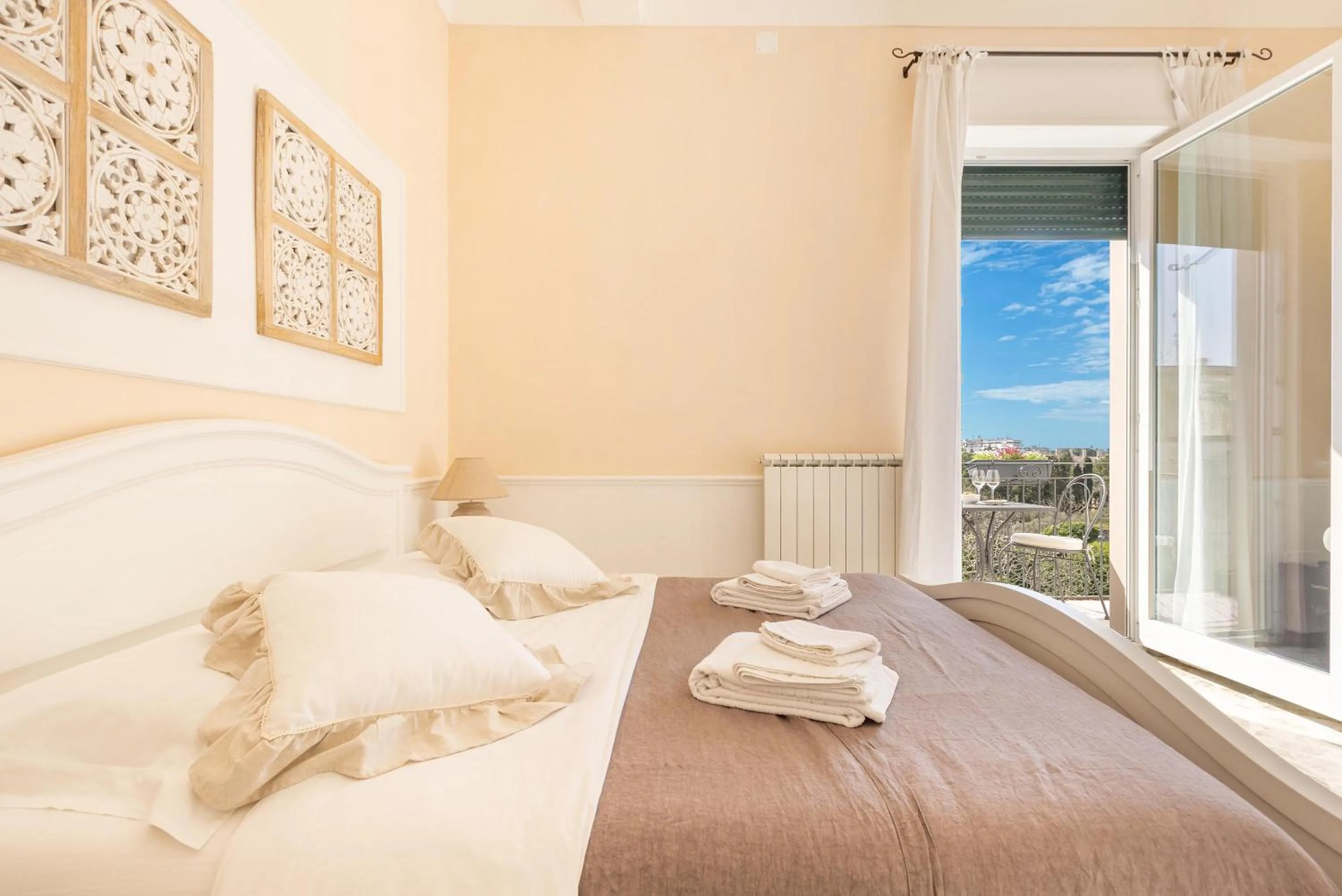 Bed in Dimora Le Tre Muse Guesthouse