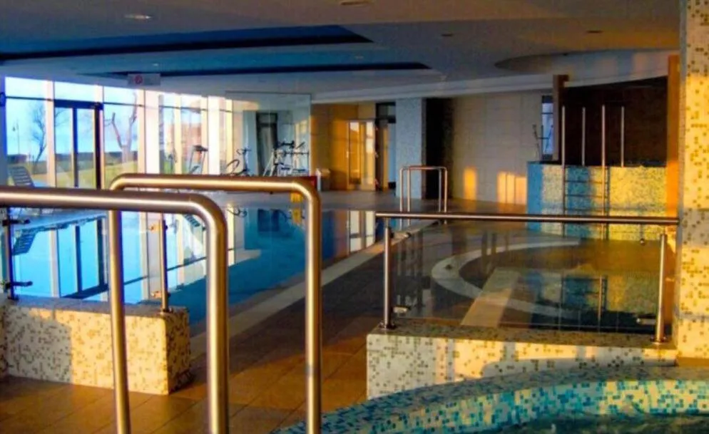 Swimming pool in ‘Good Feelings’
