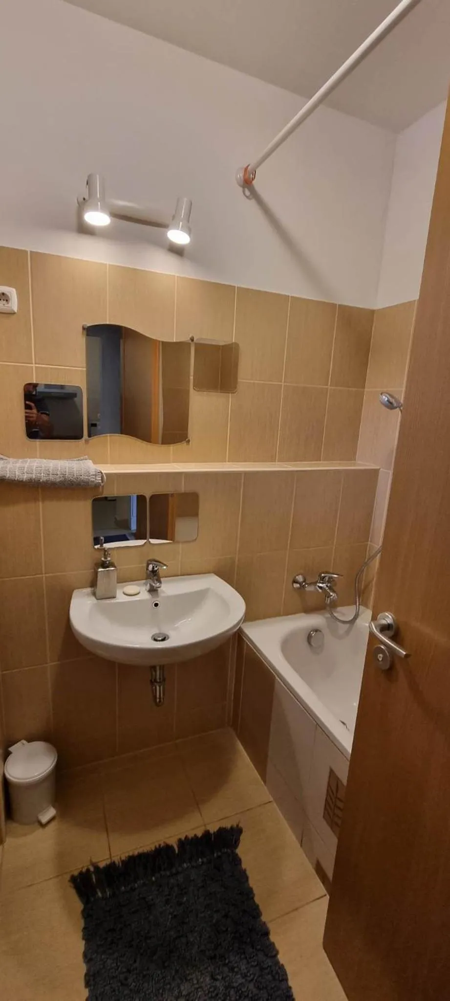 Toilet in ‘Good Feelings’