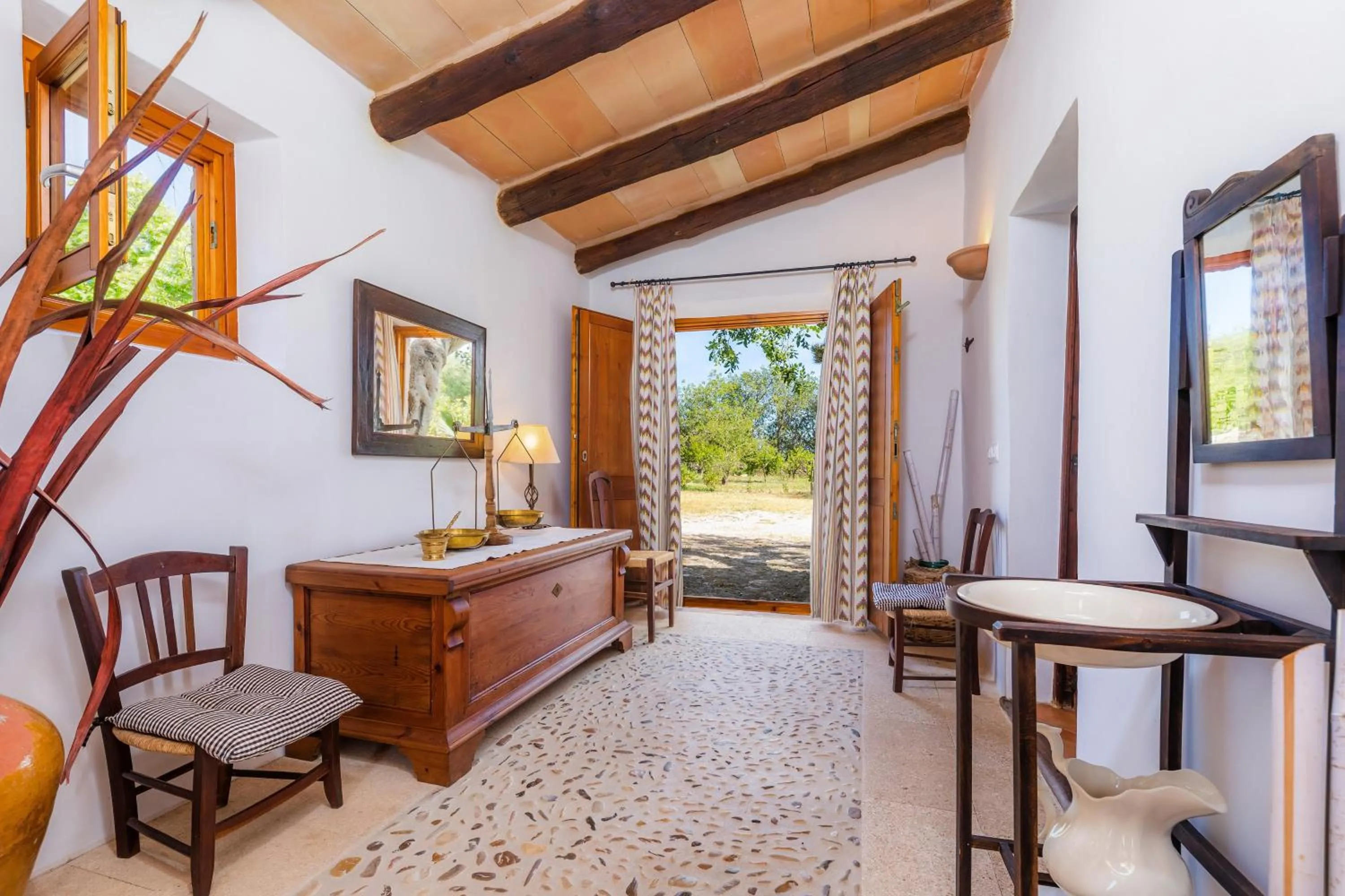 Property building in Sa Creu De Saume