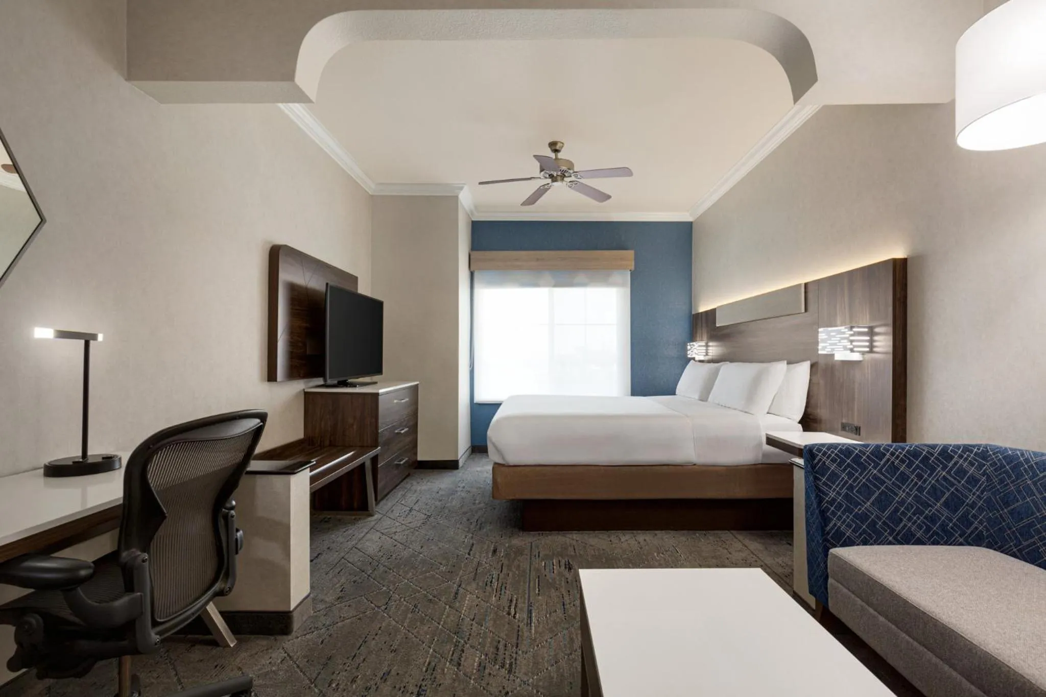 Photo of the whole room in Holiday Inn Express & Suites Bakersfield Central, an IHG Hotel