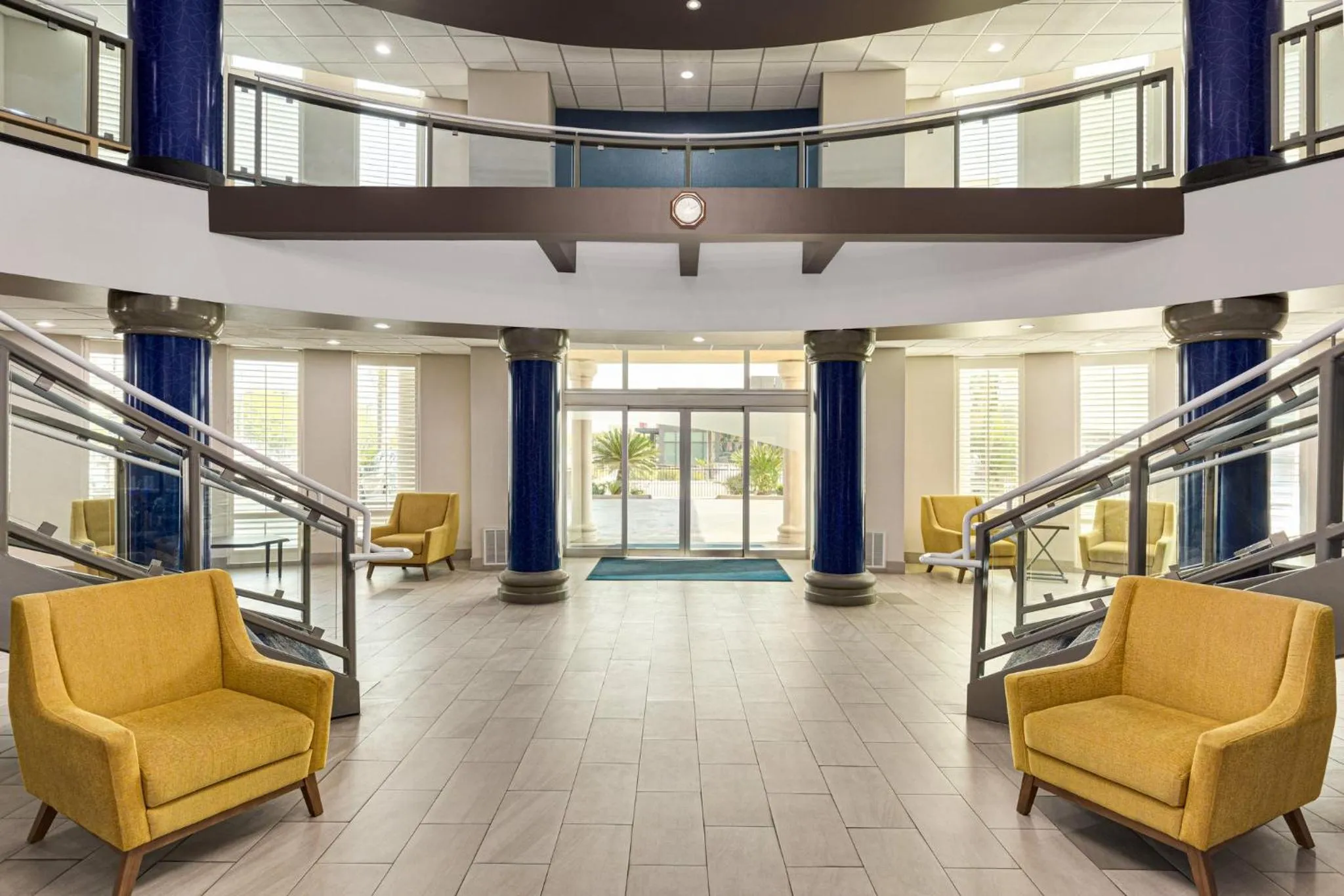 Property building in Holiday Inn Express & Suites Bakersfield Central, an IHG Hotel