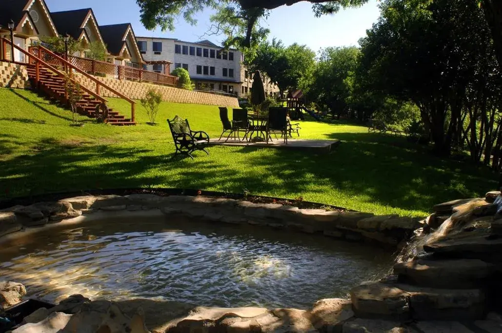 Property building in Inn on Barons Creek Property building in Inn on Barons Creek