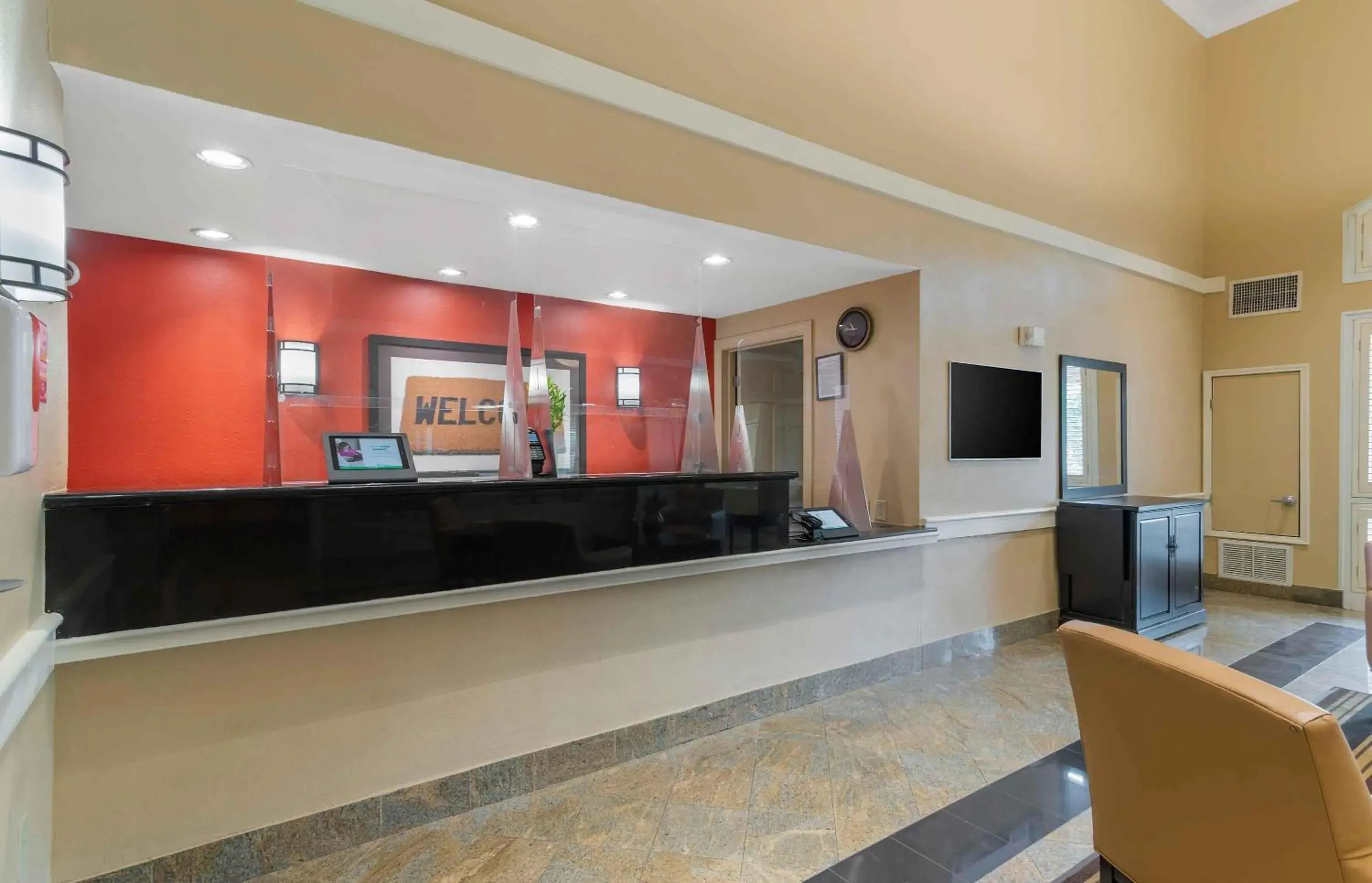 Lobby or reception in Extended Stay America Suites - Atlanta - Alpharetta - Northpoint - West Lobby or reception in Extended Stay America Suites - Atlanta - Alpharetta - Northpoint - West