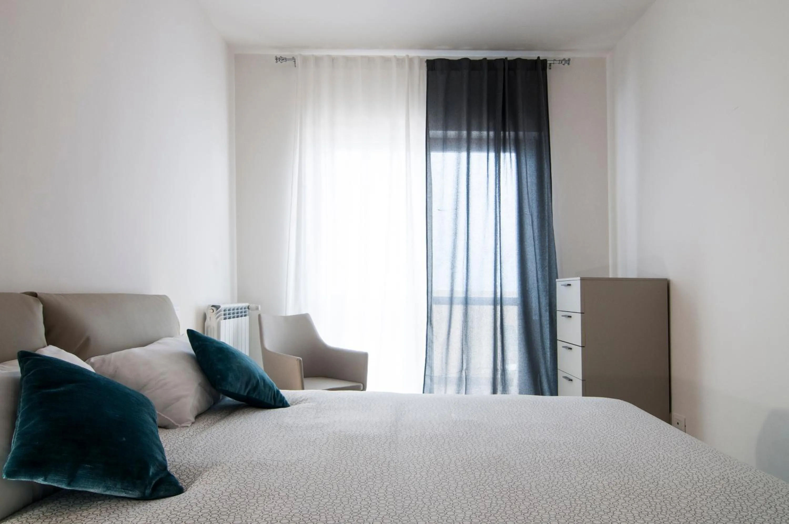 Bedroom, Bed in GuestHost - Fonte Laurentina Apartments