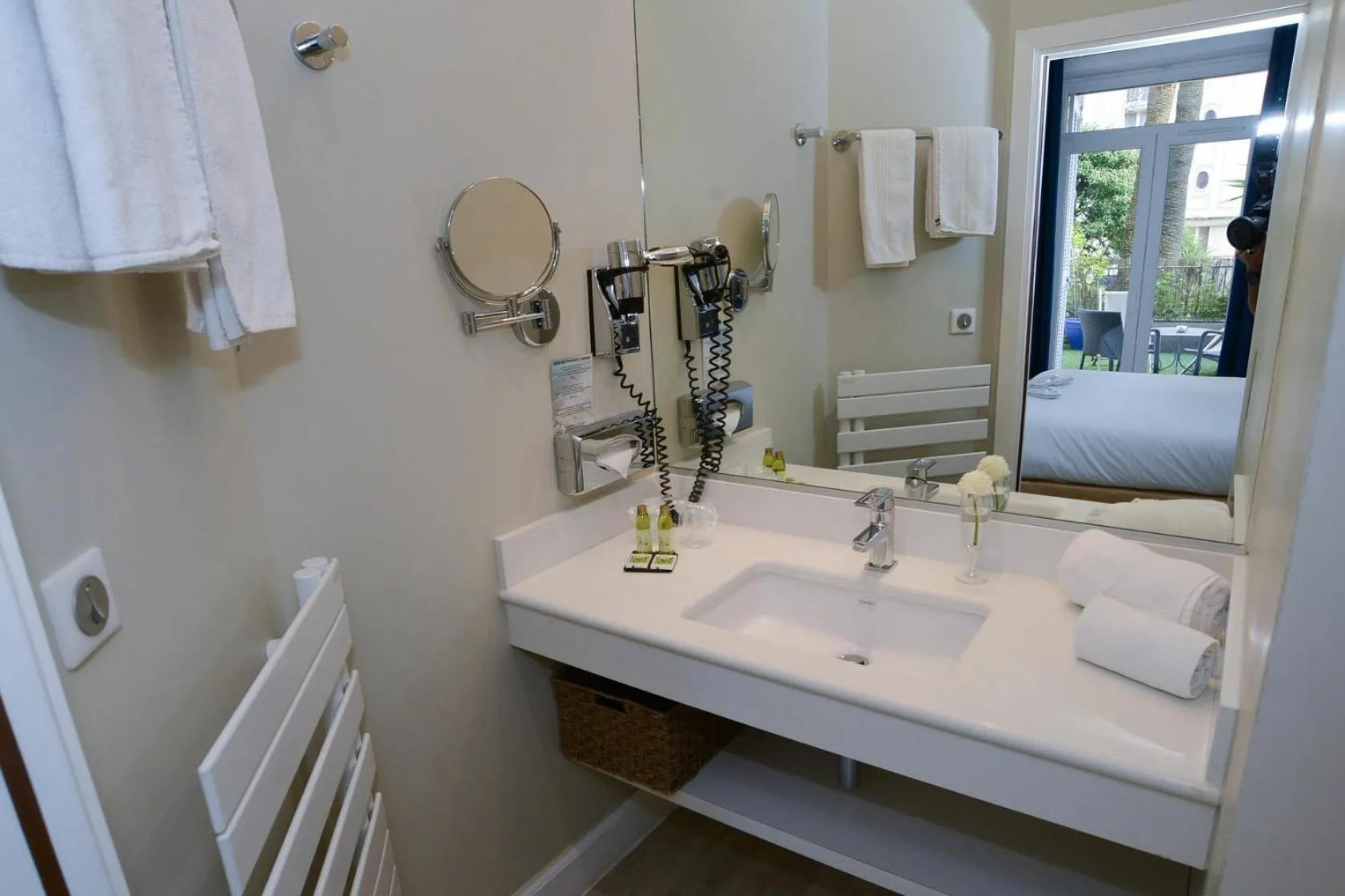 Bathroom in Hôtel de Provence