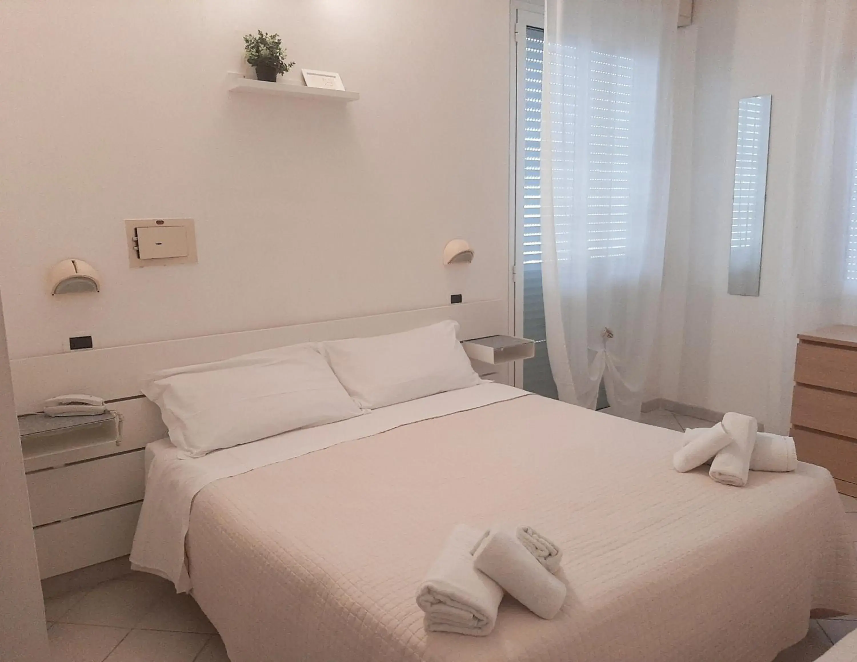 Double Room with Balcony in HOTEL JOHN Double Room with Balcony in HOTEL JOHN