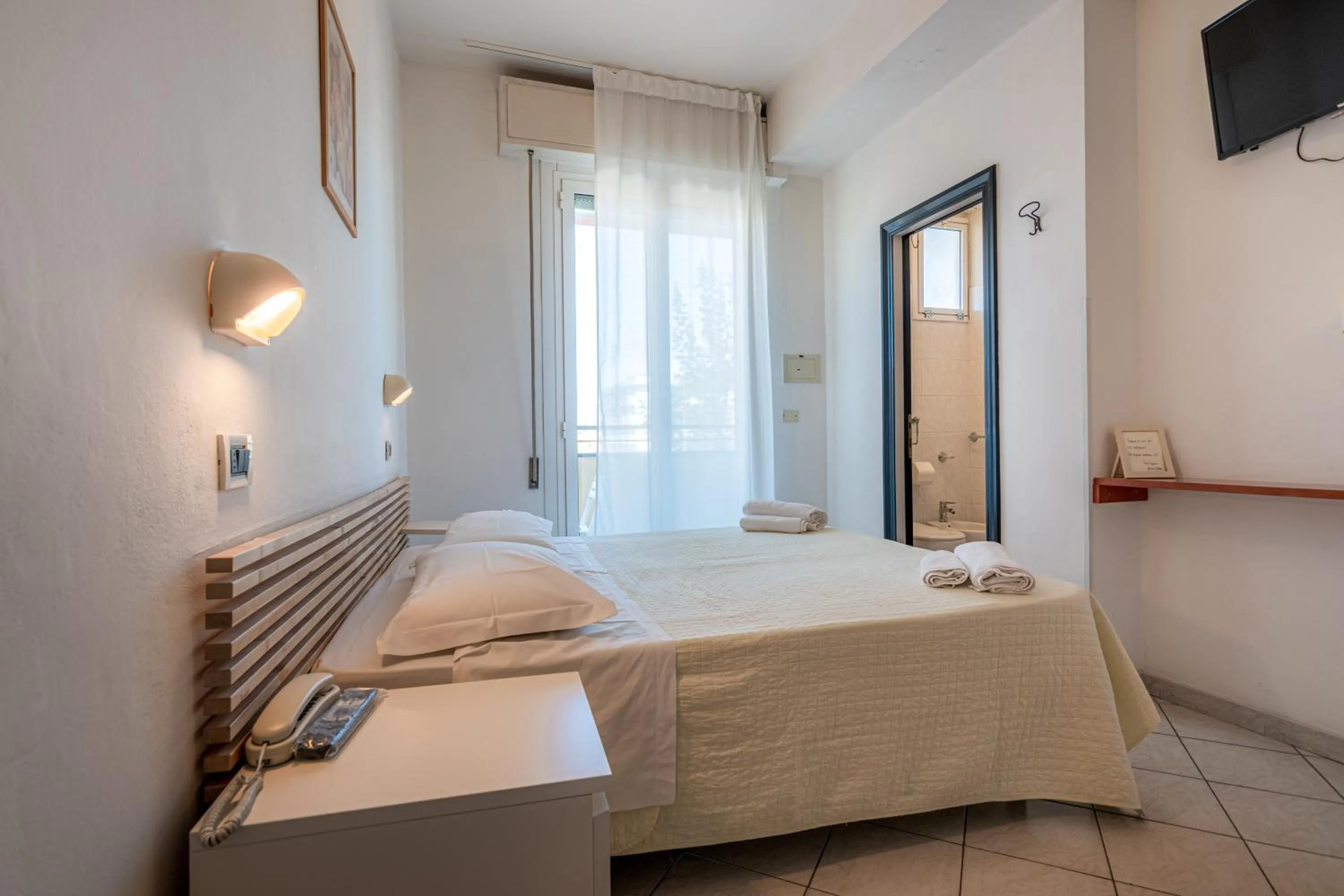 Bedroom in HOTEL JOHN