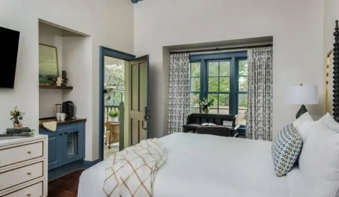 Bed in Barnsley Resort