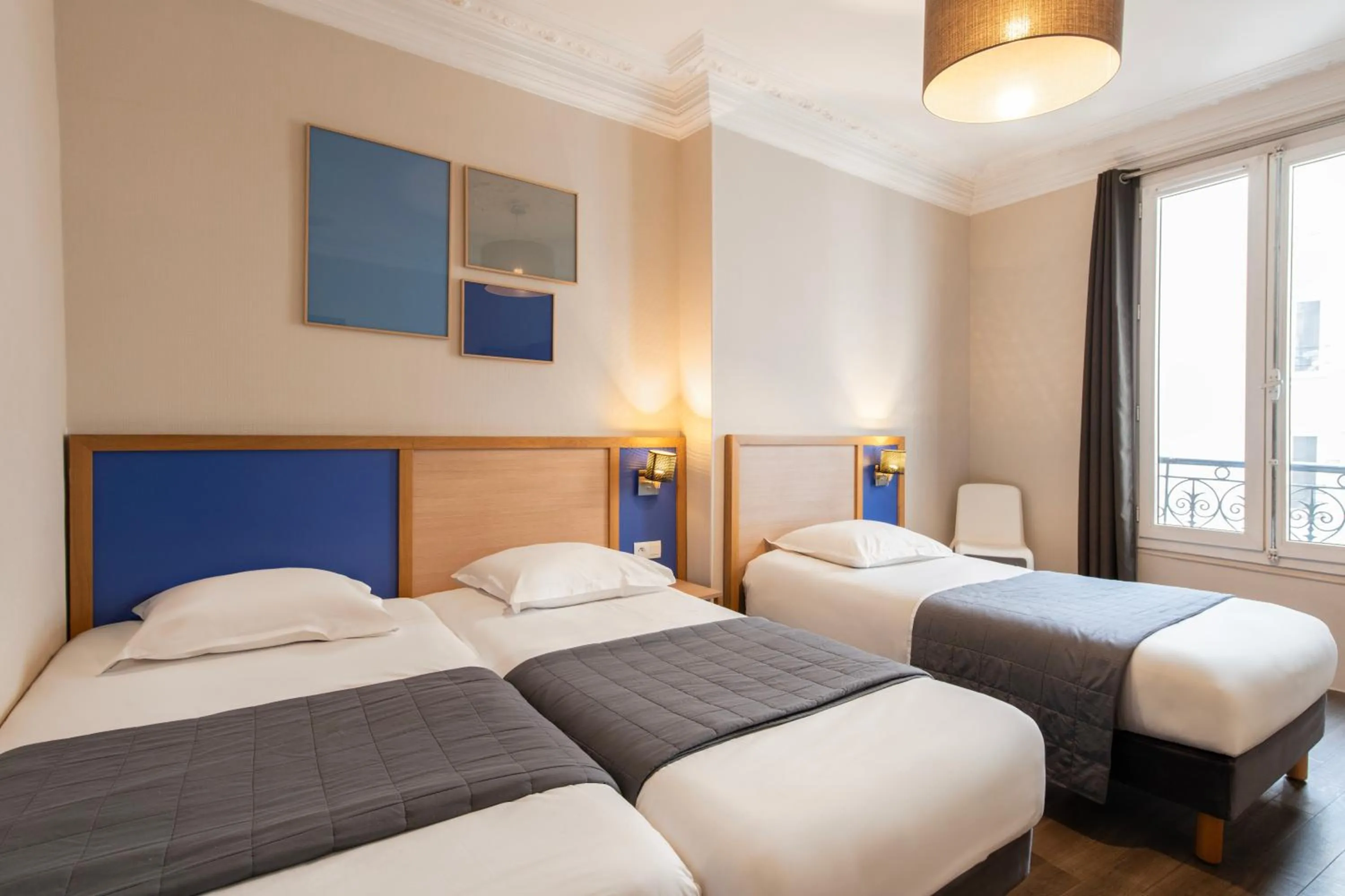 Bedroom, Bed in Est Hotel