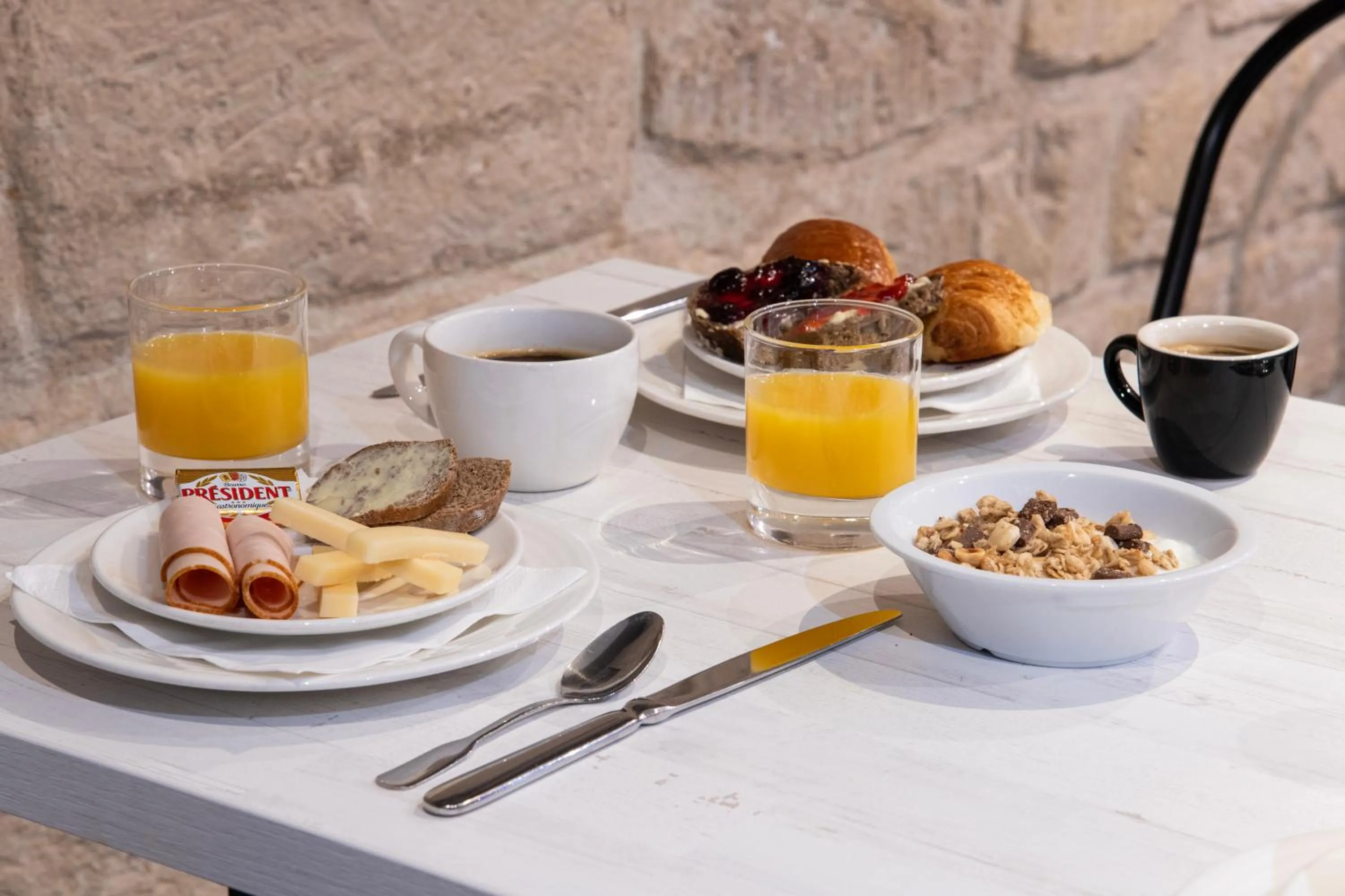 Breakfast in Est Hotel