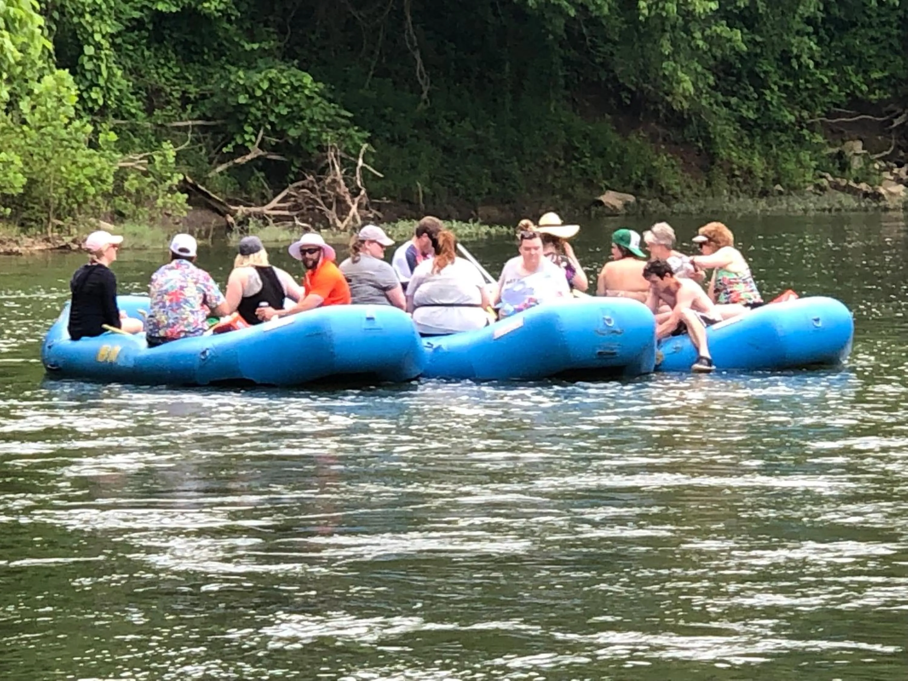 Property building in Meramec River Resort