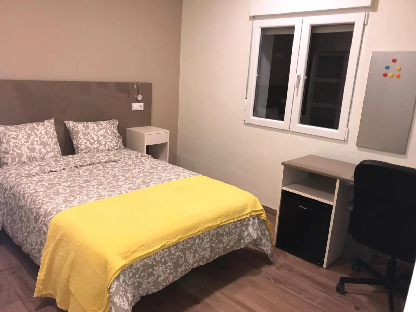 Bed in RESIDENCIA COMPOSTELA 2