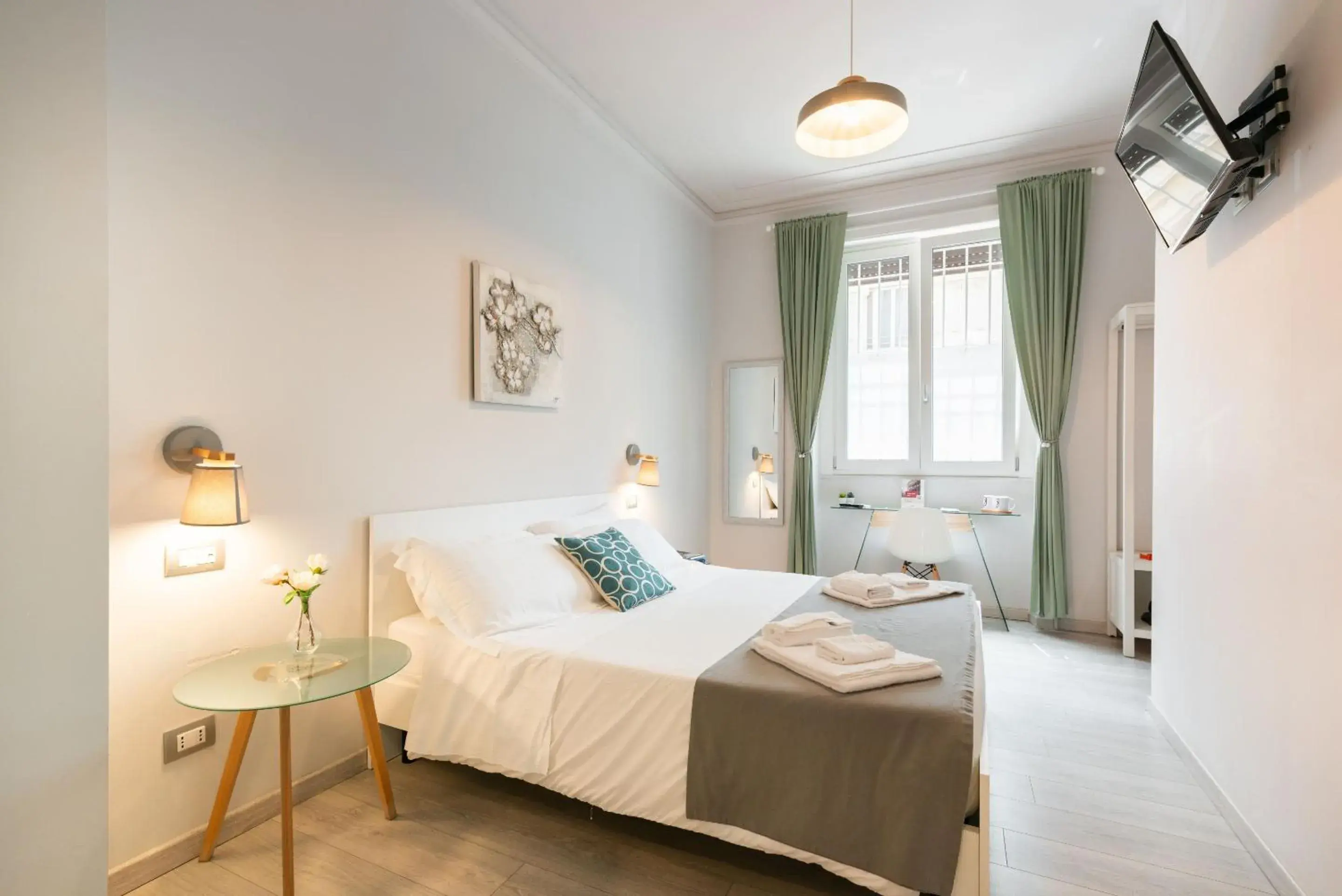 Bedroom, Bed in Winkler Suites Bedroom, Bed in Winkler Suites