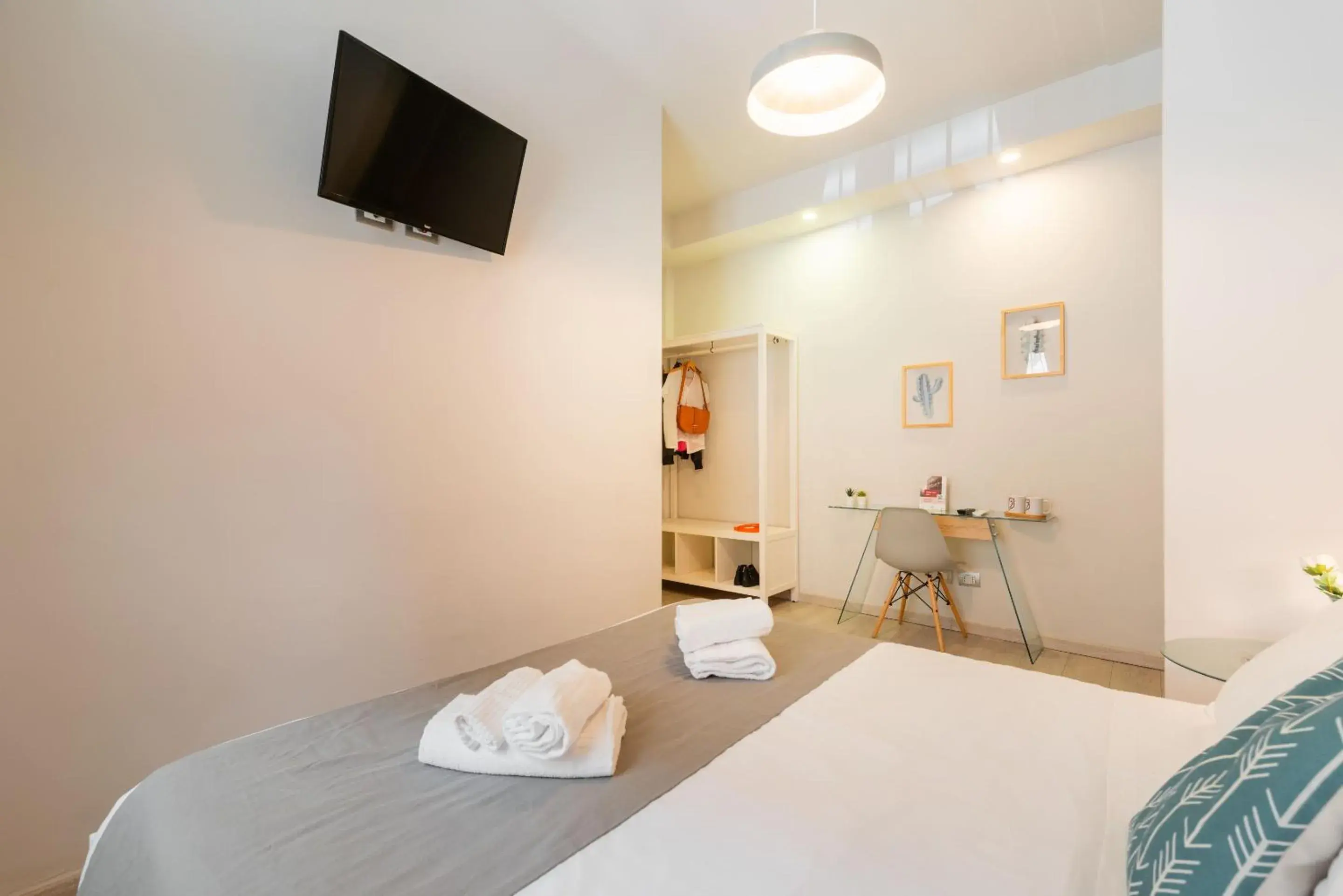 Bedroom, Bed in Winkler Suites Bedroom, Bed in Winkler Suites