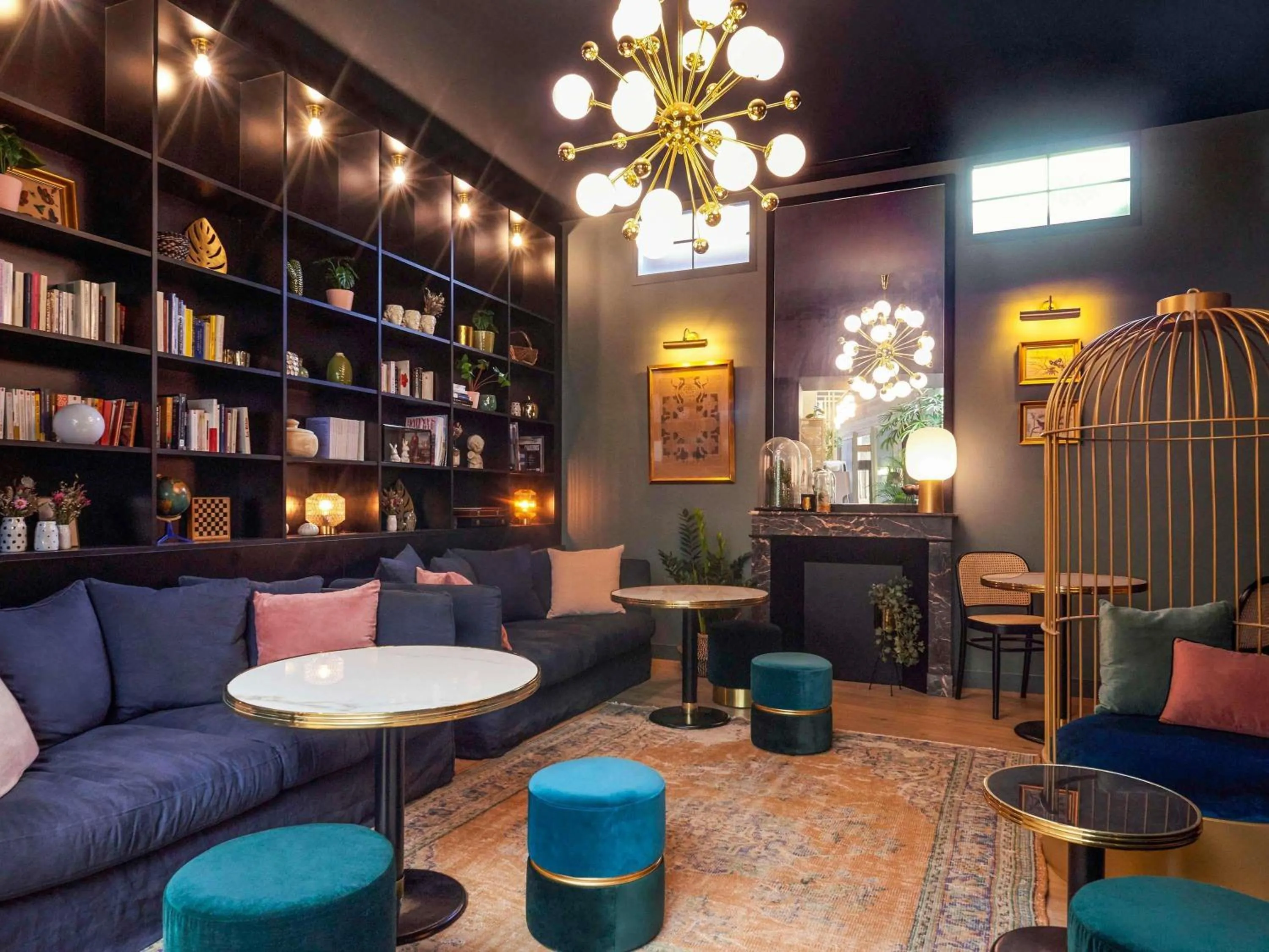 Property building in Mercure Nantes Centre Passage Pommeraye