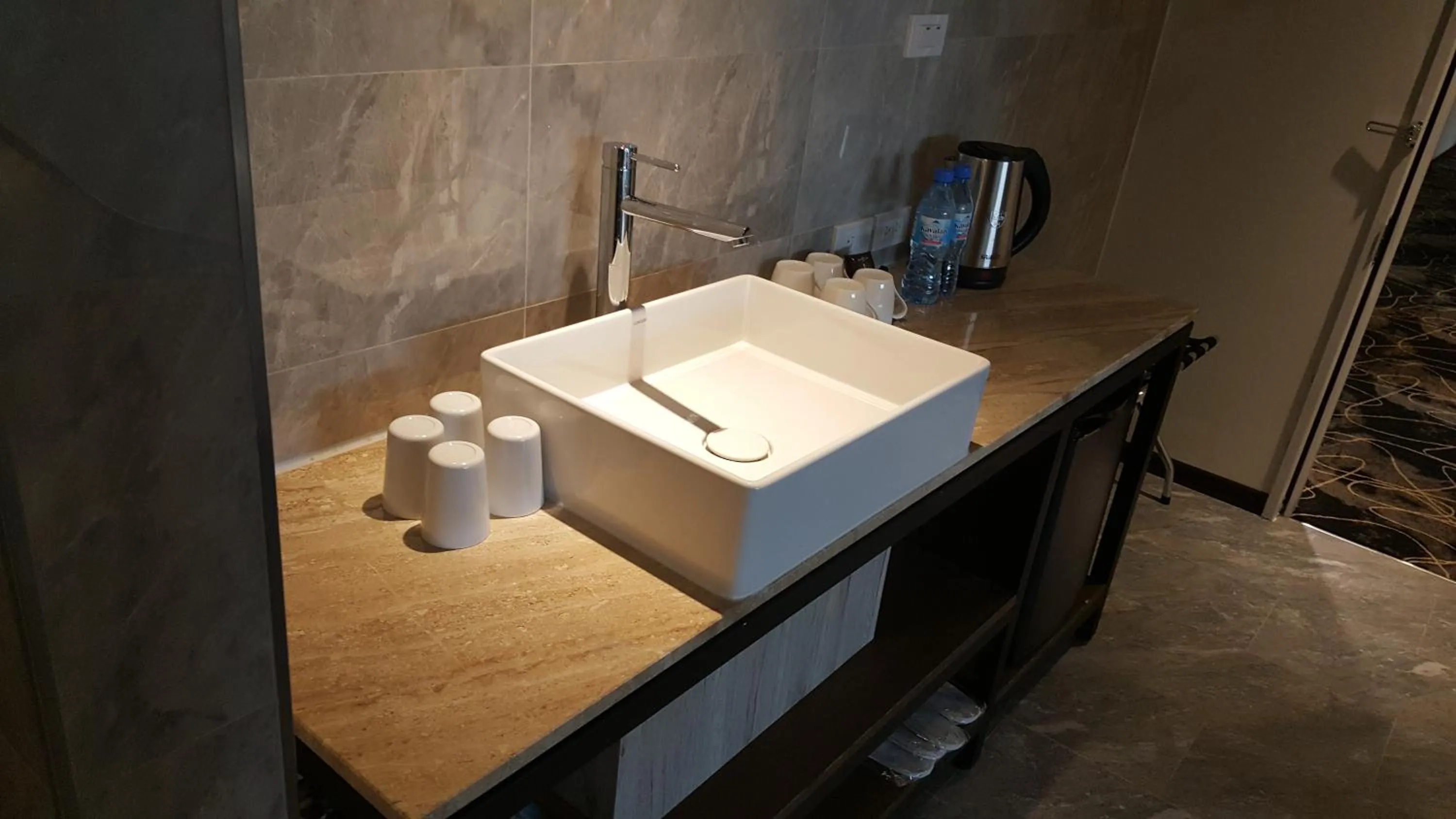 Shower in Seeing Inn