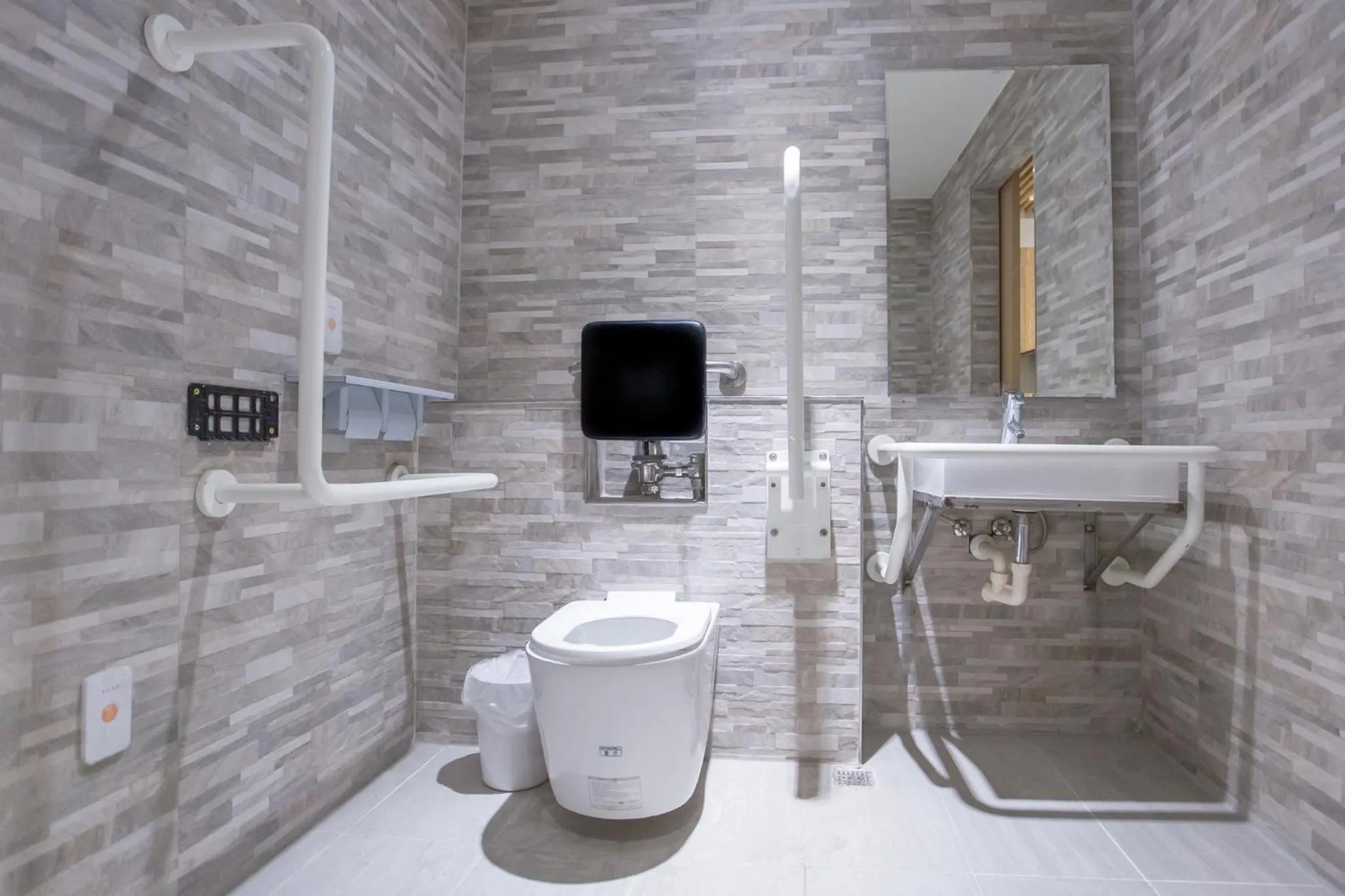 Shower in Seeing Inn