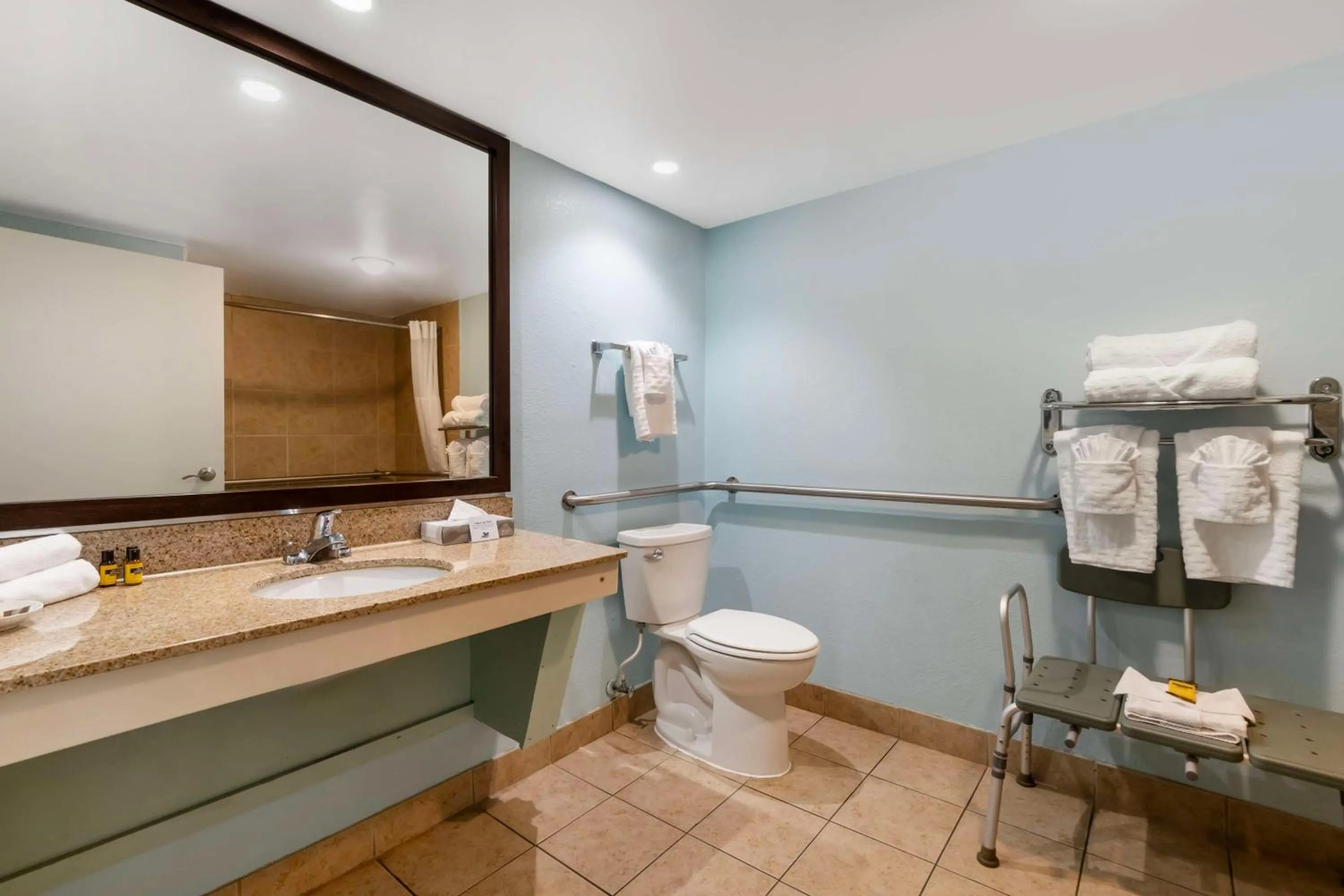Bathroom in Best Western Plus Myrtle Beach@Intracoastal