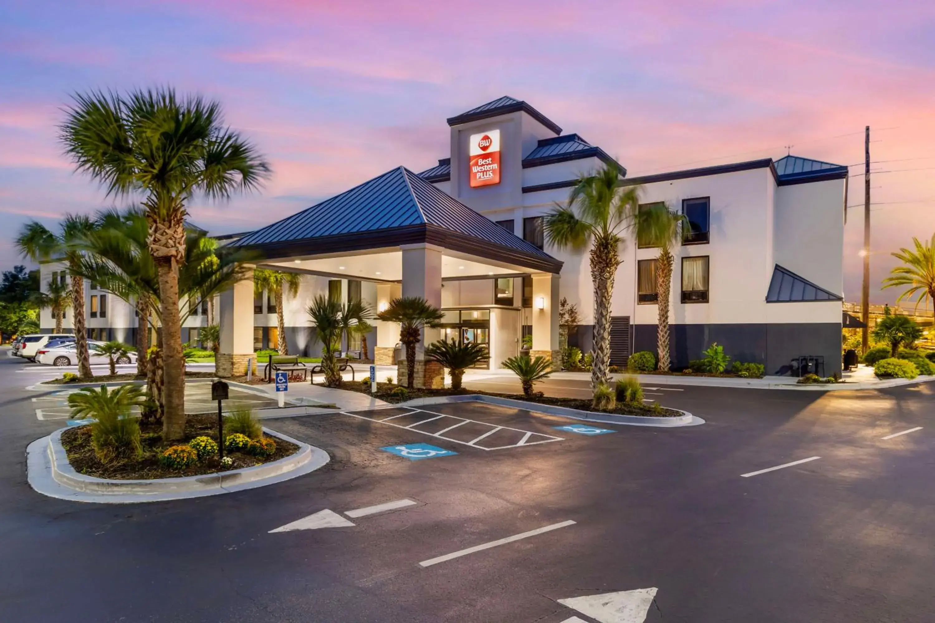 Property building in Best Western Plus Myrtle Beach@Intracoastal Property building in Best Western Plus Myrtle Beach@Intracoastal