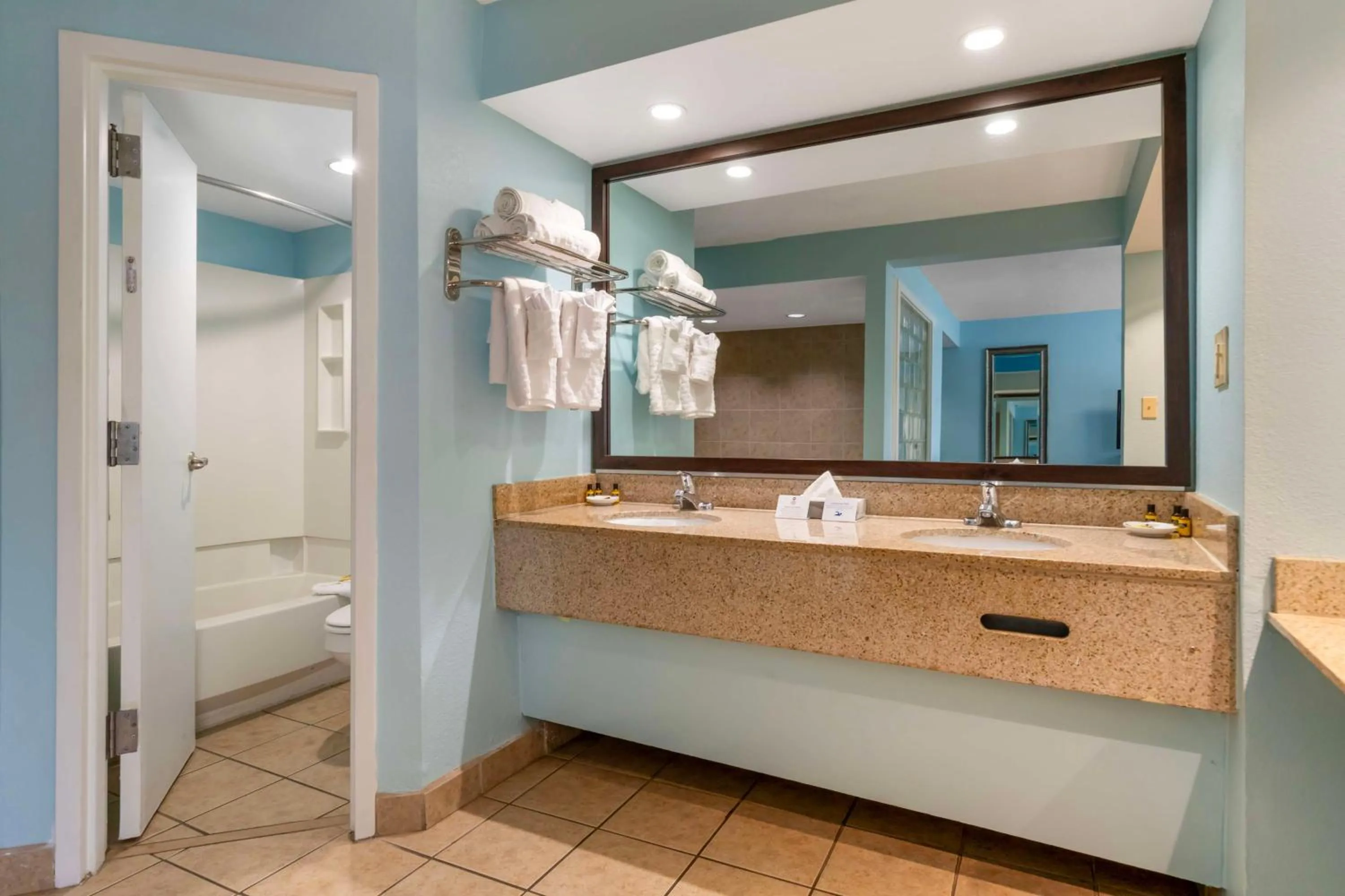 Bathroom in Best Western Plus Myrtle Beach@Intracoastal