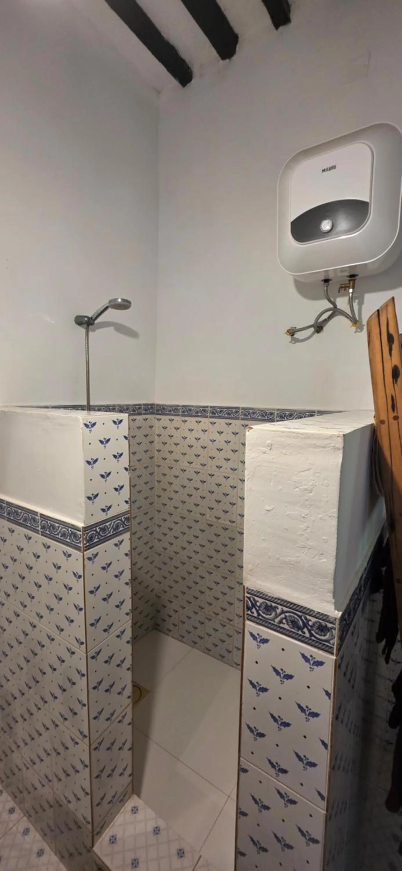 Salama & Mbuyuni Bungalows