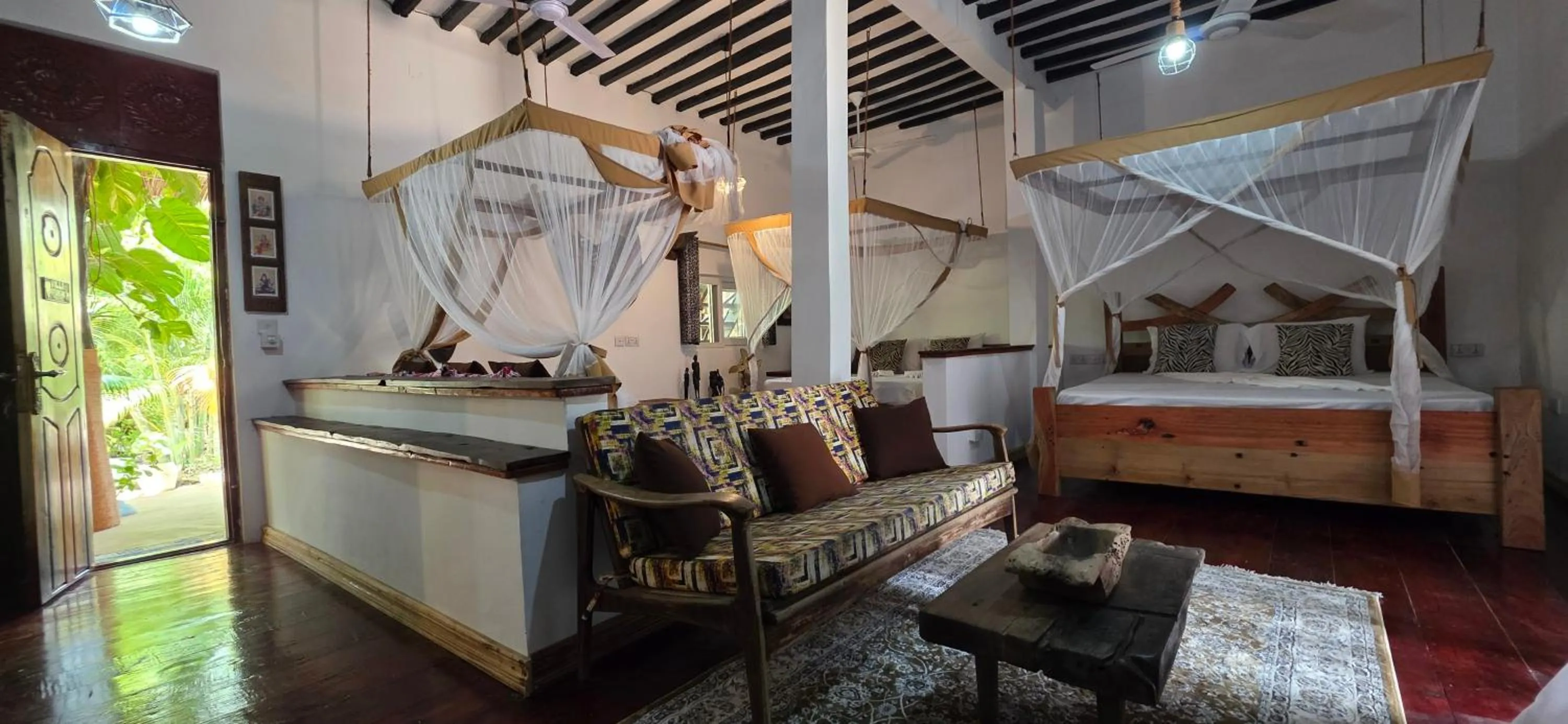 Salama & Mbuyuni Bungalows