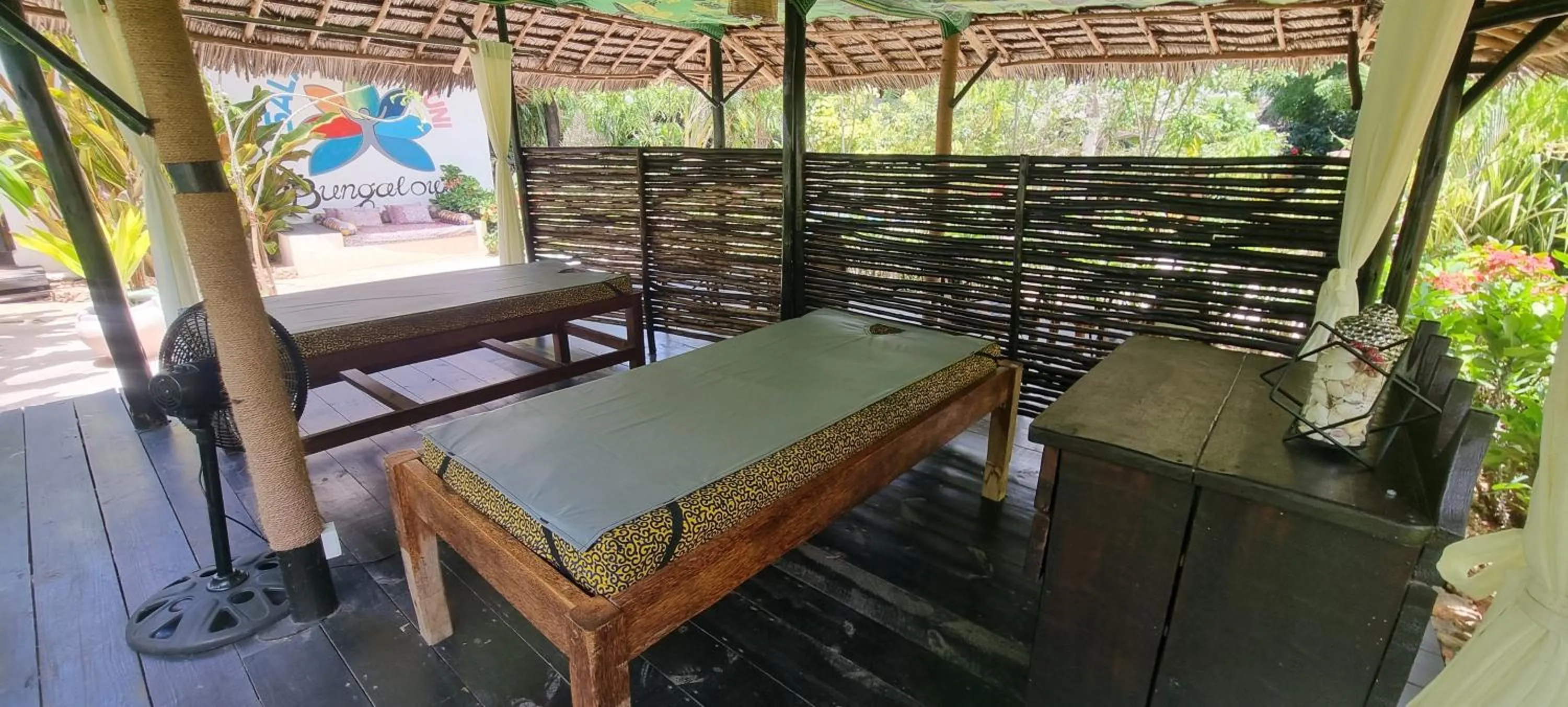 Massage in Salama & Mbuyuni Bungalows