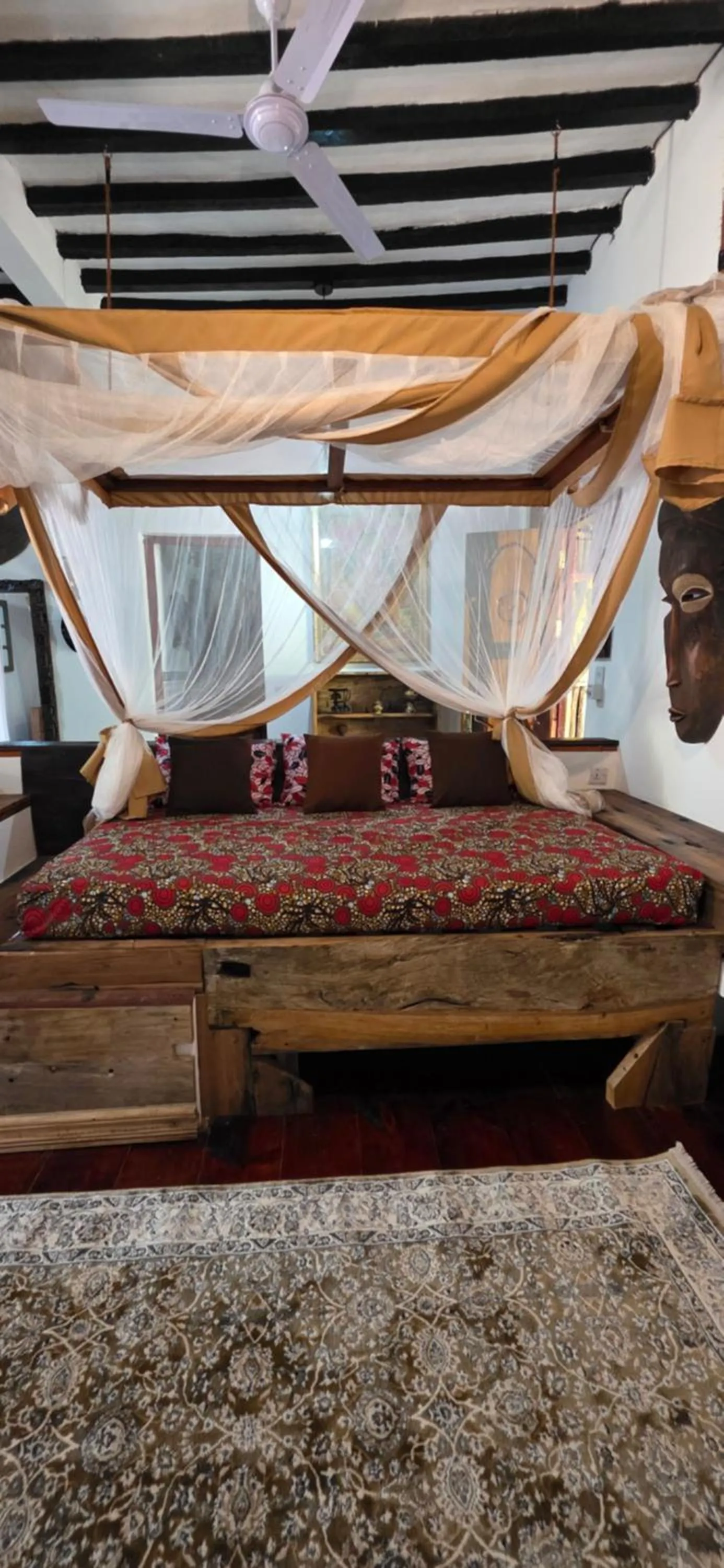 Bed in Salama & Mbuyuni Bungalows
