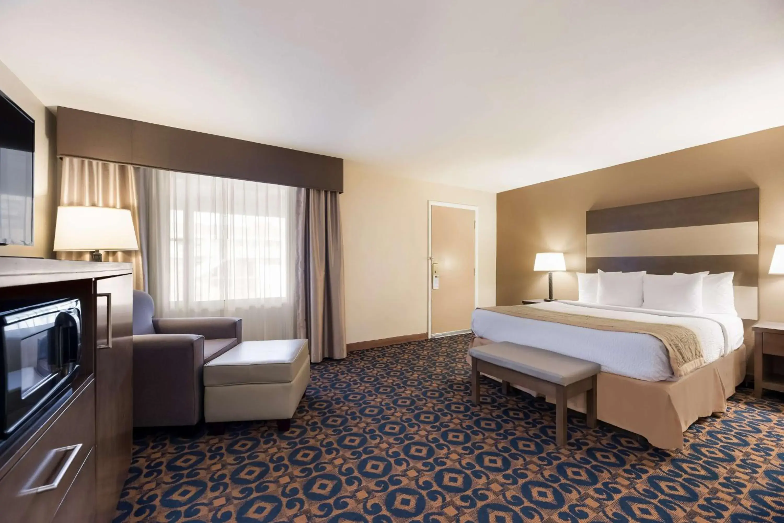 Bedroom, Bed in Best Western Butch Cassidy Inn Bedroom, Bed in Best Western Butch Cassidy Inn