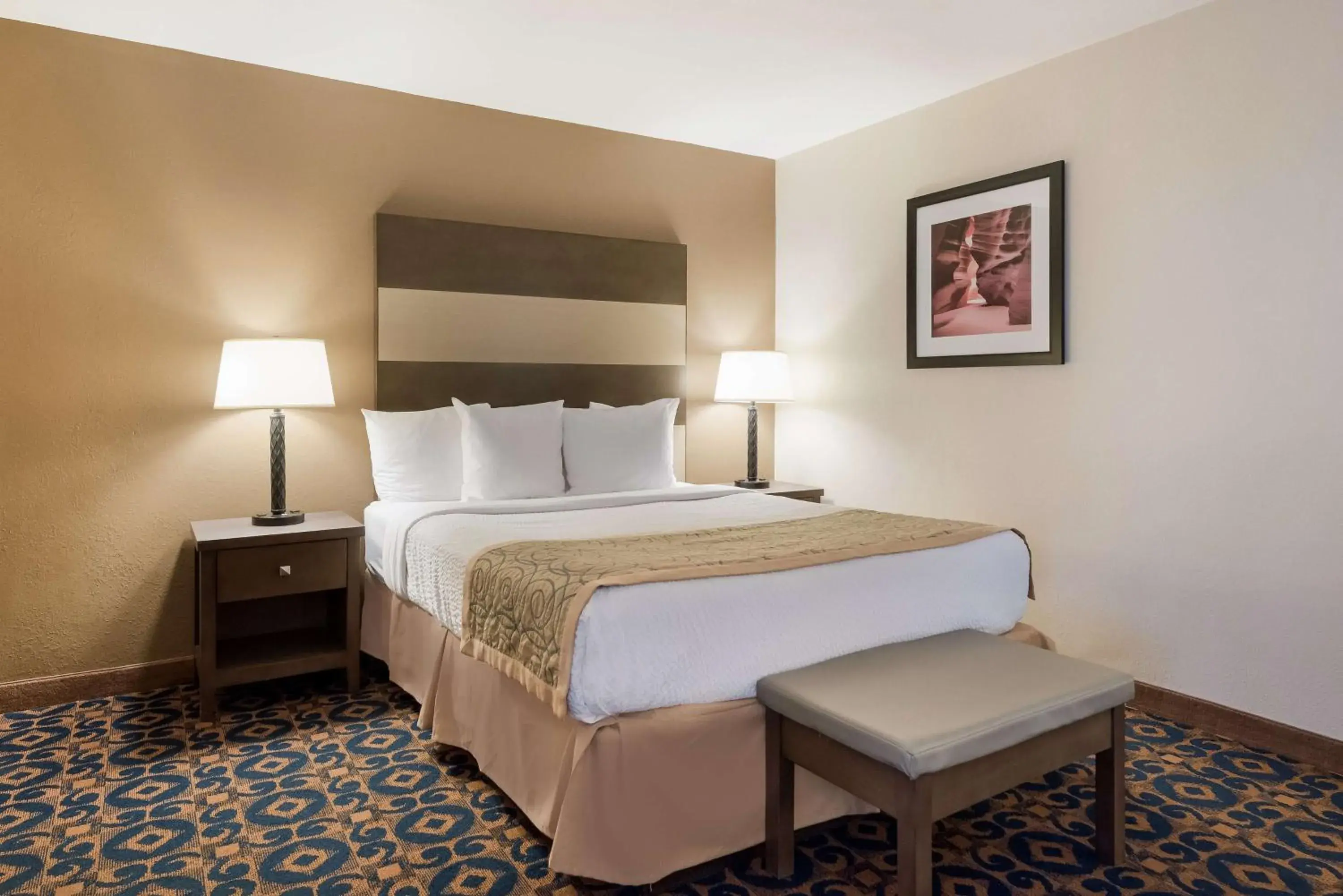 Bedroom, Bed in Best Western Butch Cassidy Inn Bedroom, Bed in Best Western Butch Cassidy Inn