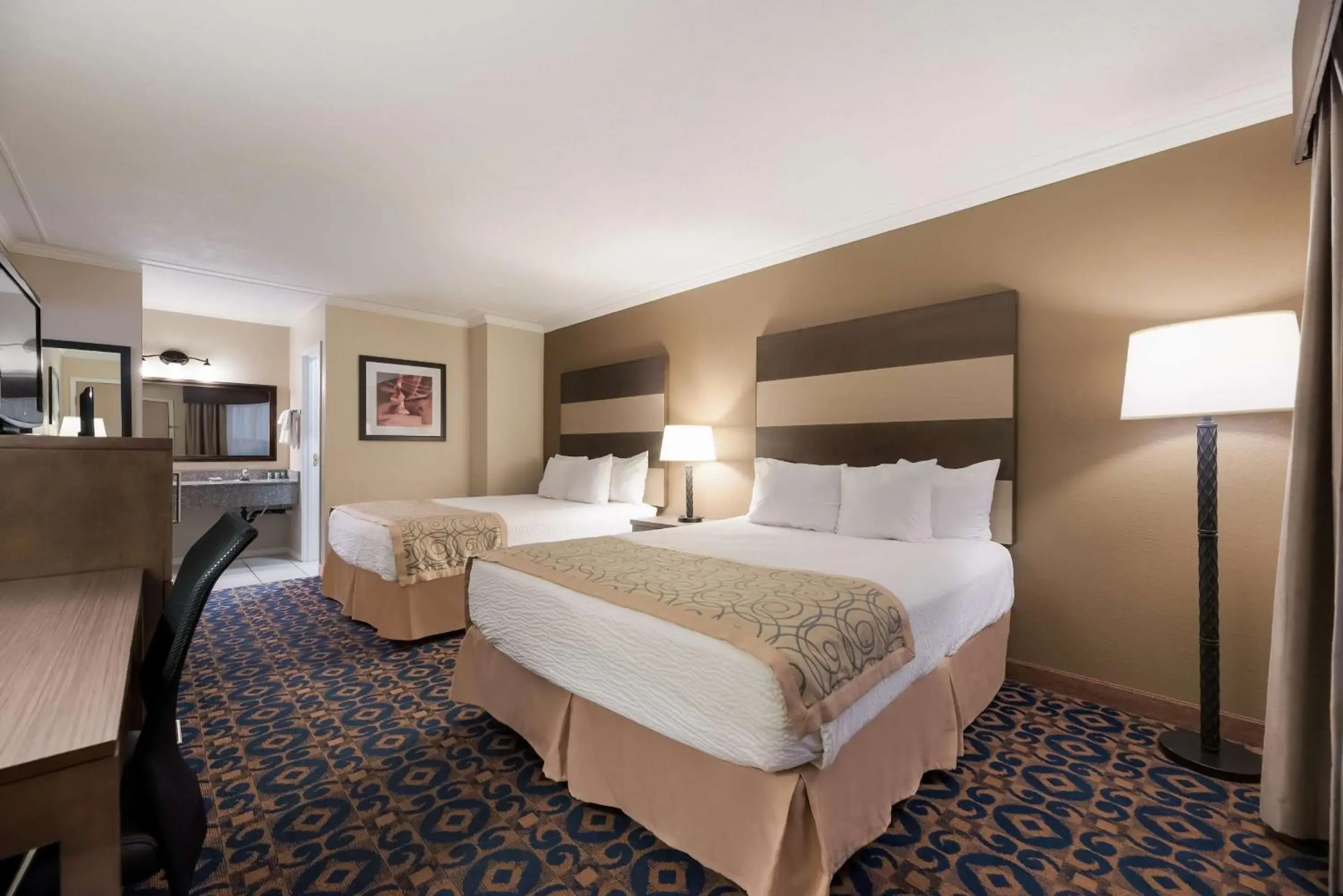 Bedroom, Bed in Best Western Butch Cassidy Inn Bedroom, Bed in Best Western Butch Cassidy Inn