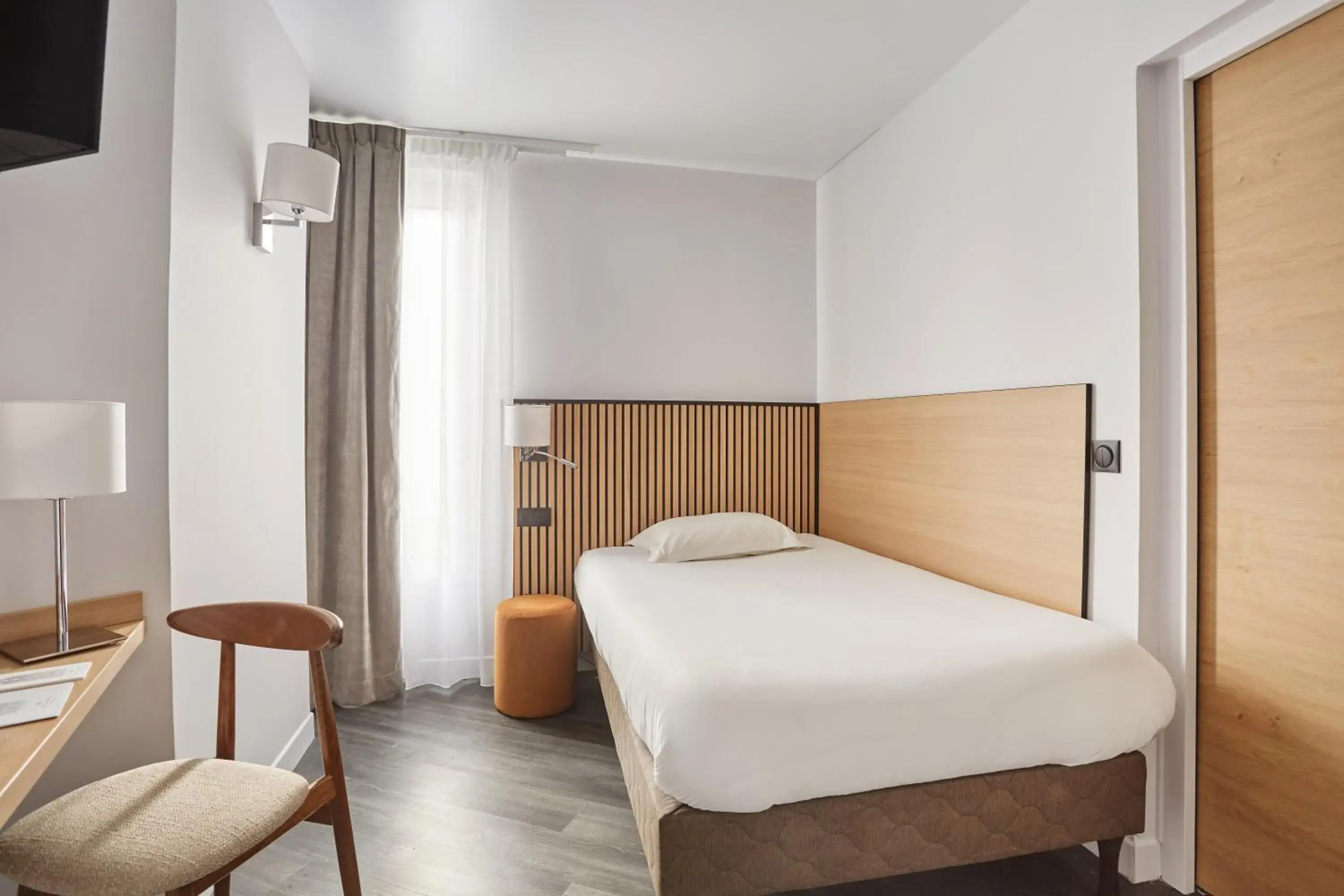 Bed in Hotel Gabriel Issy Paris Bed in Hotel Gabriel Issy Paris