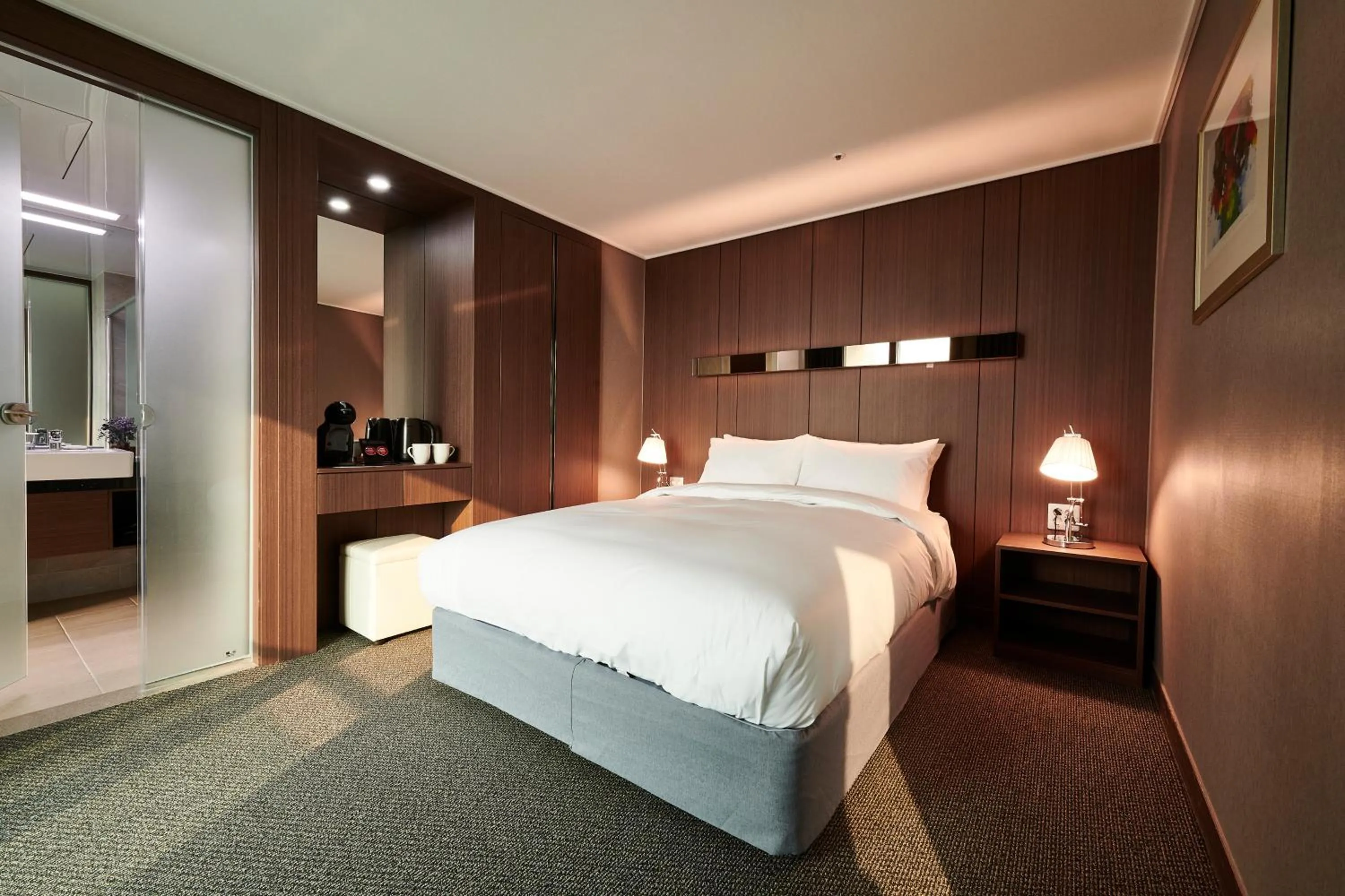 Bedroom, Bed in New Raon Stay