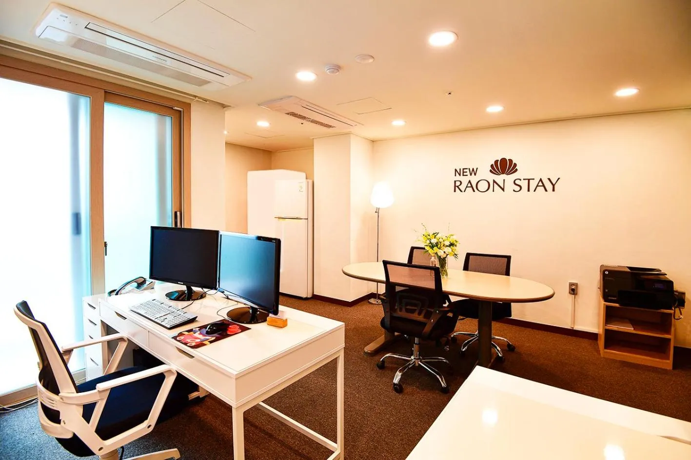 Business facilities in New Raon Stay