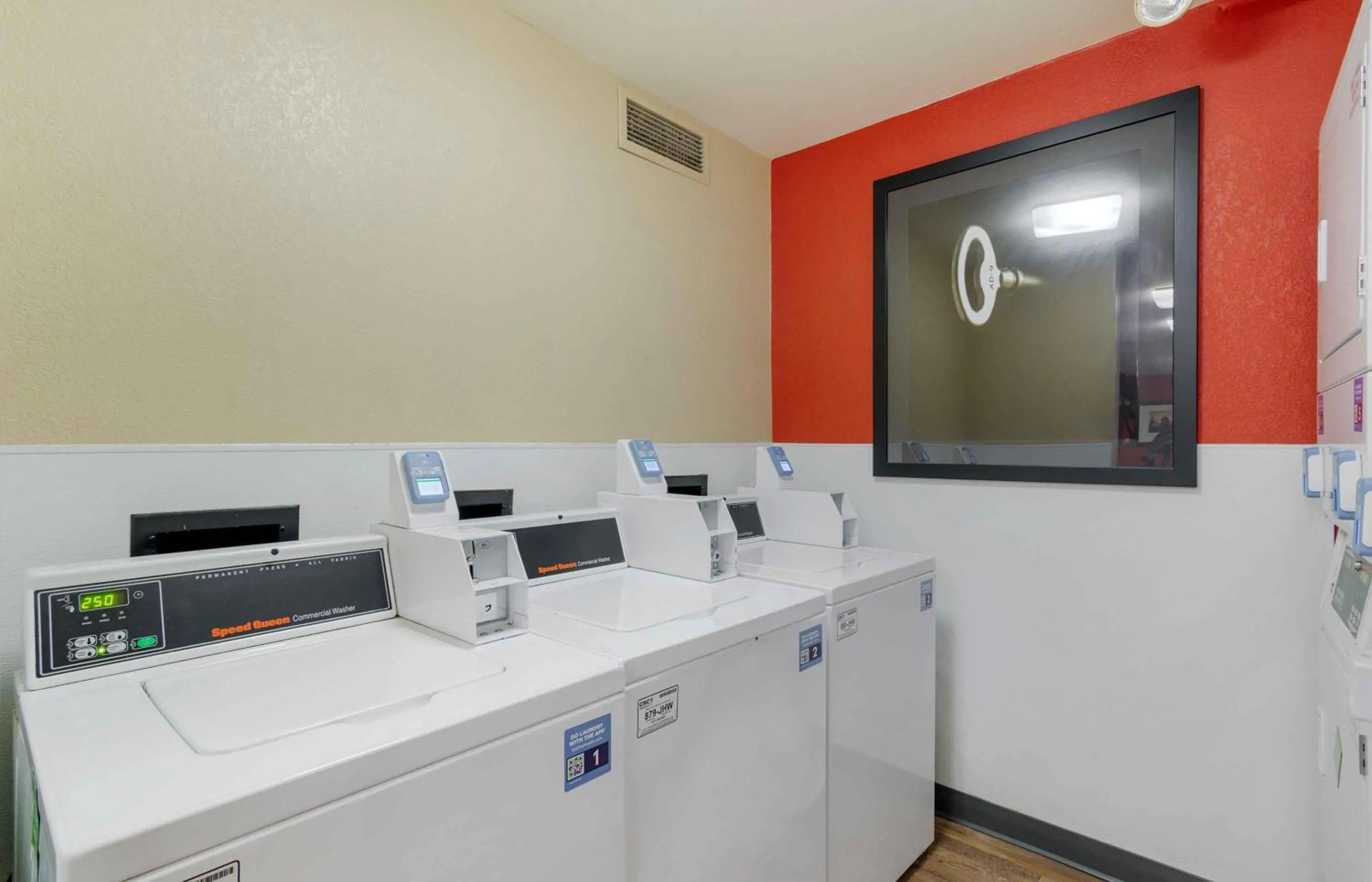 Property building in Extended Stay America Select Suites - Atlanta - Buckhead