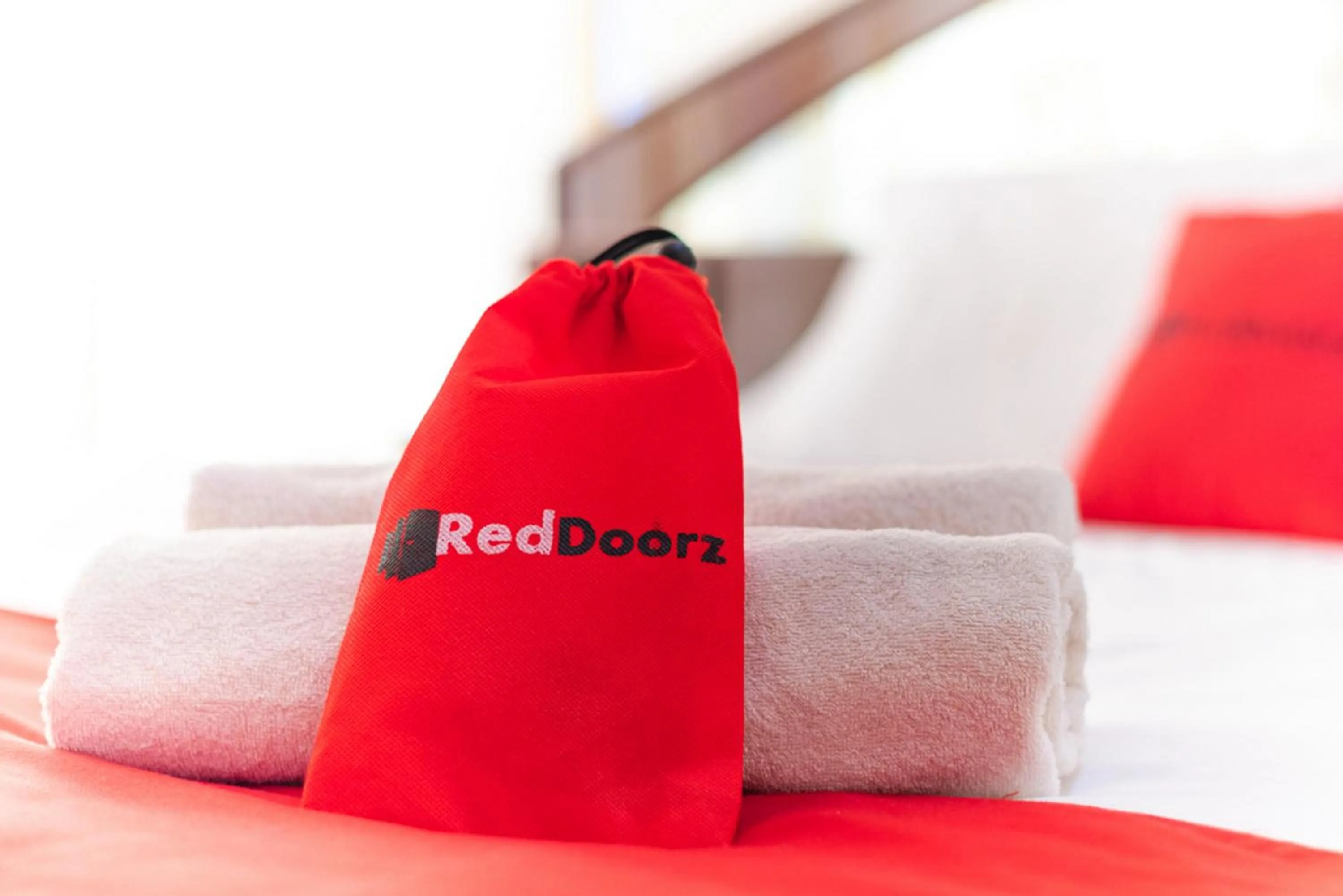 Other, Bed in RedDoorz Syariah near Balai Kota Batu