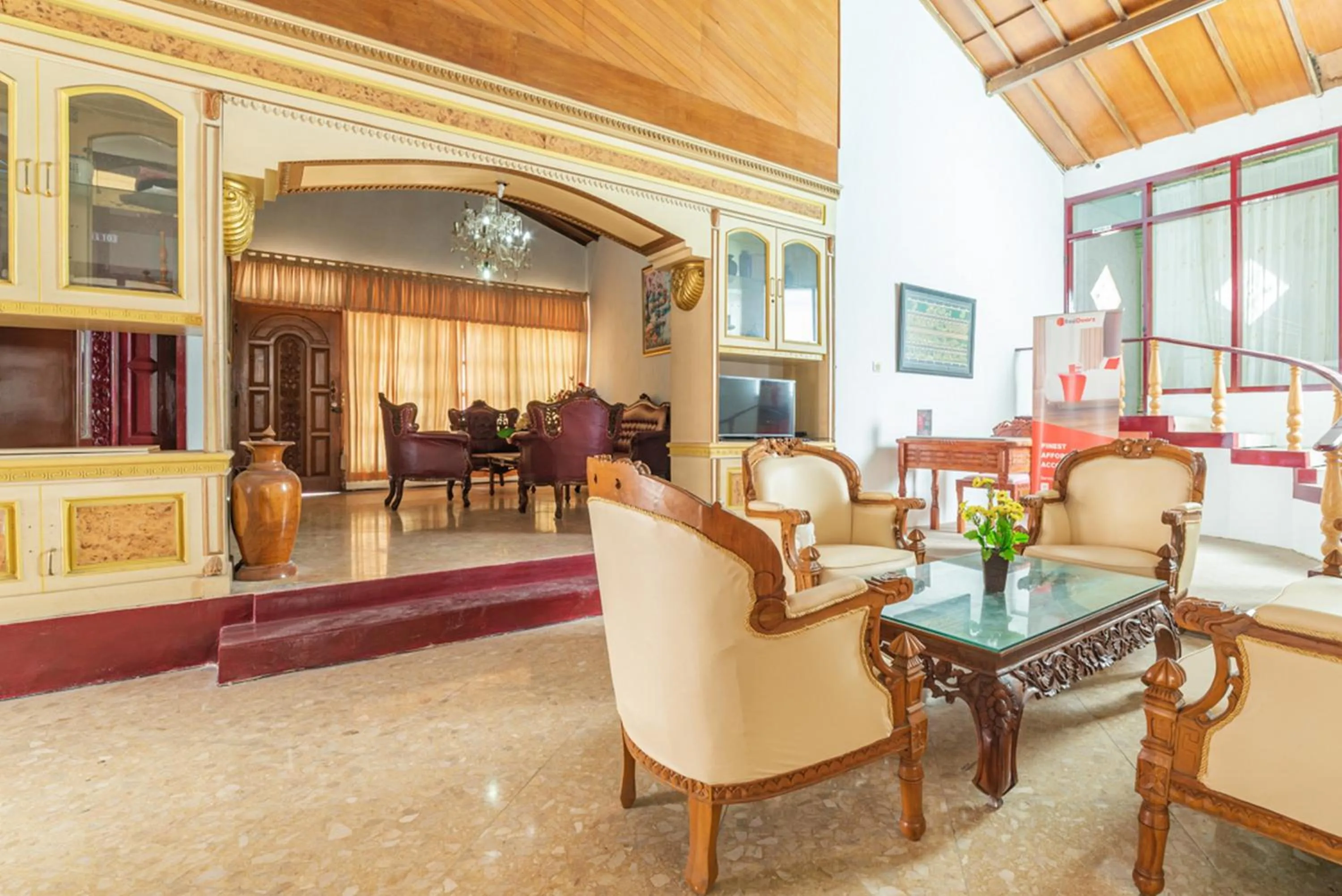 Seating area in RedDoorz Syariah near Balai Kota Batu