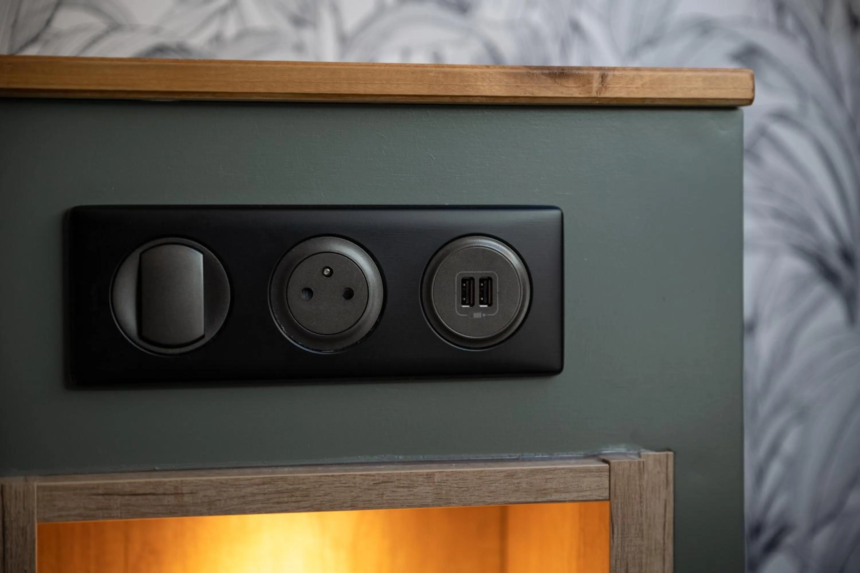 Decorative detail in Kyriad Beaune