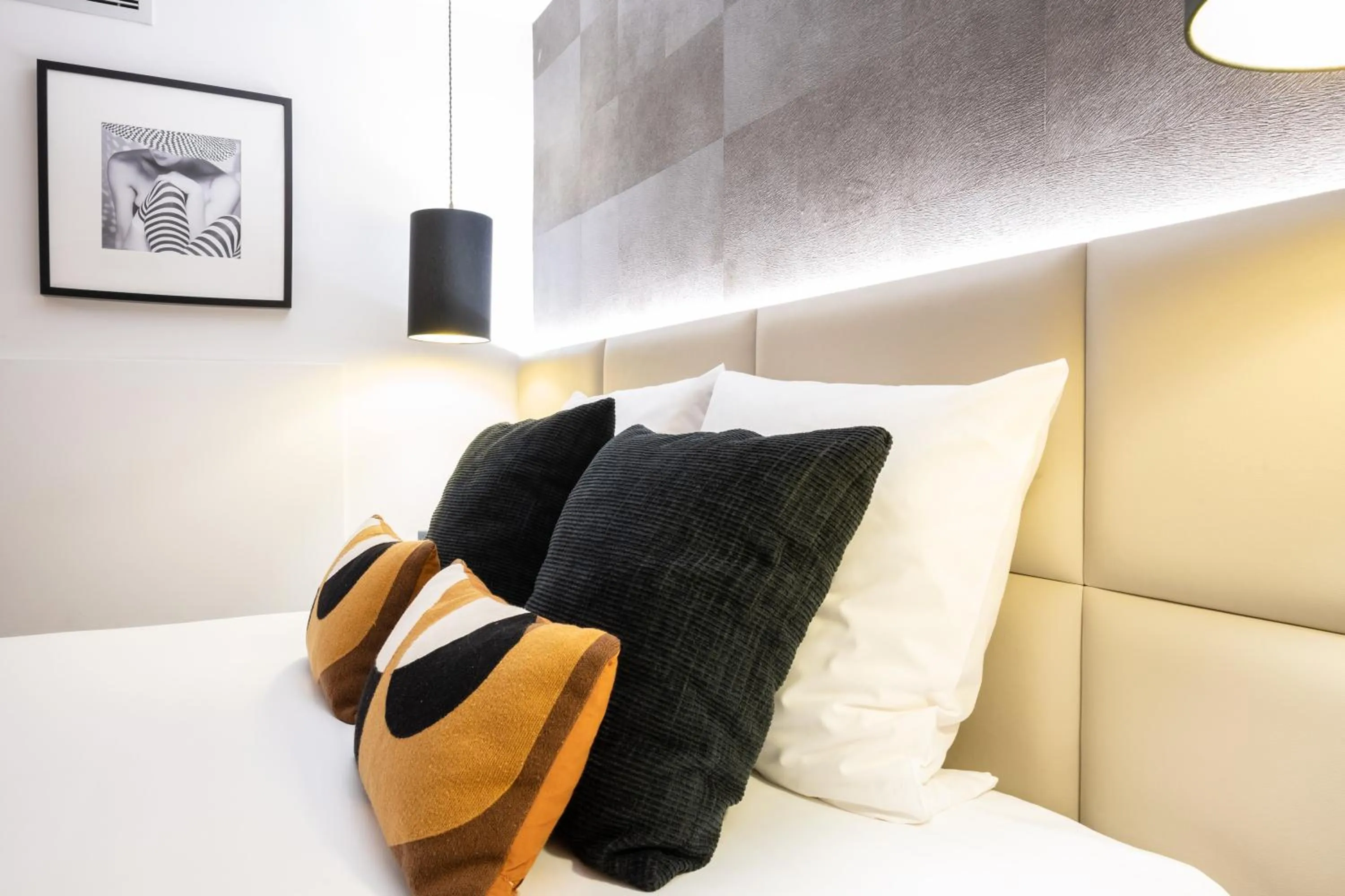 Bed in Kyriad Beaune