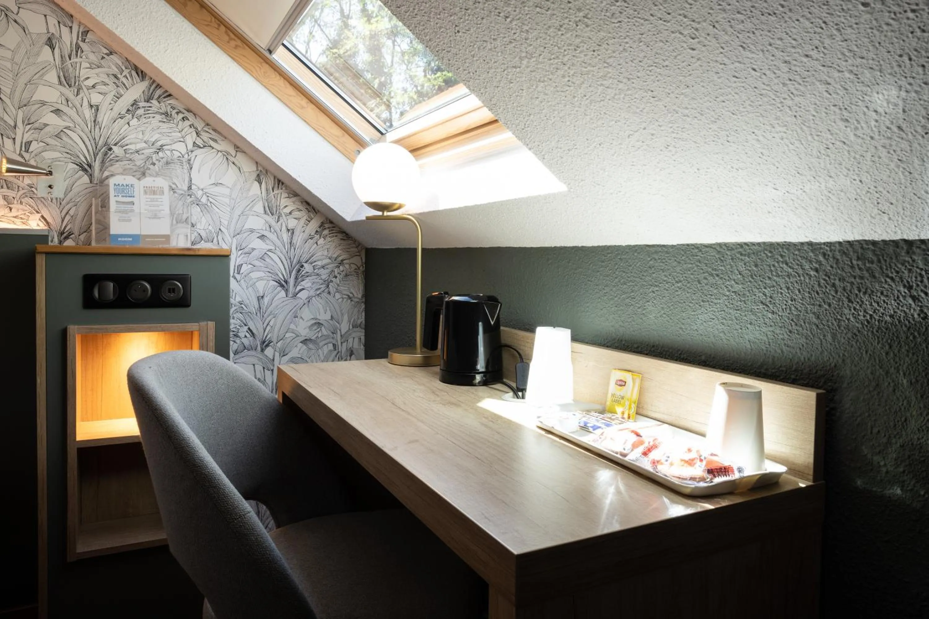 Decorative detail in Kyriad Beaune