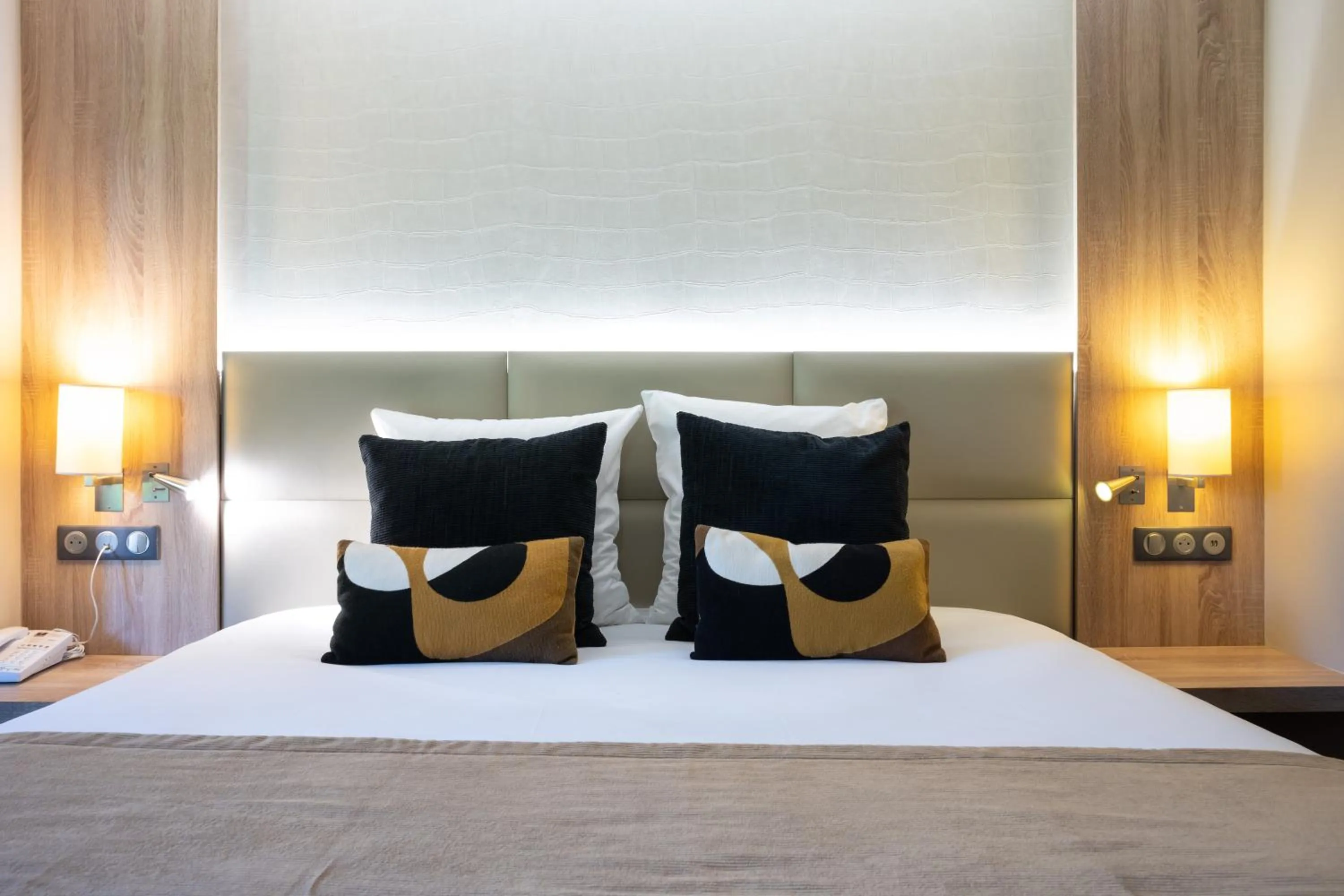 Bed in Kyriad Beaune