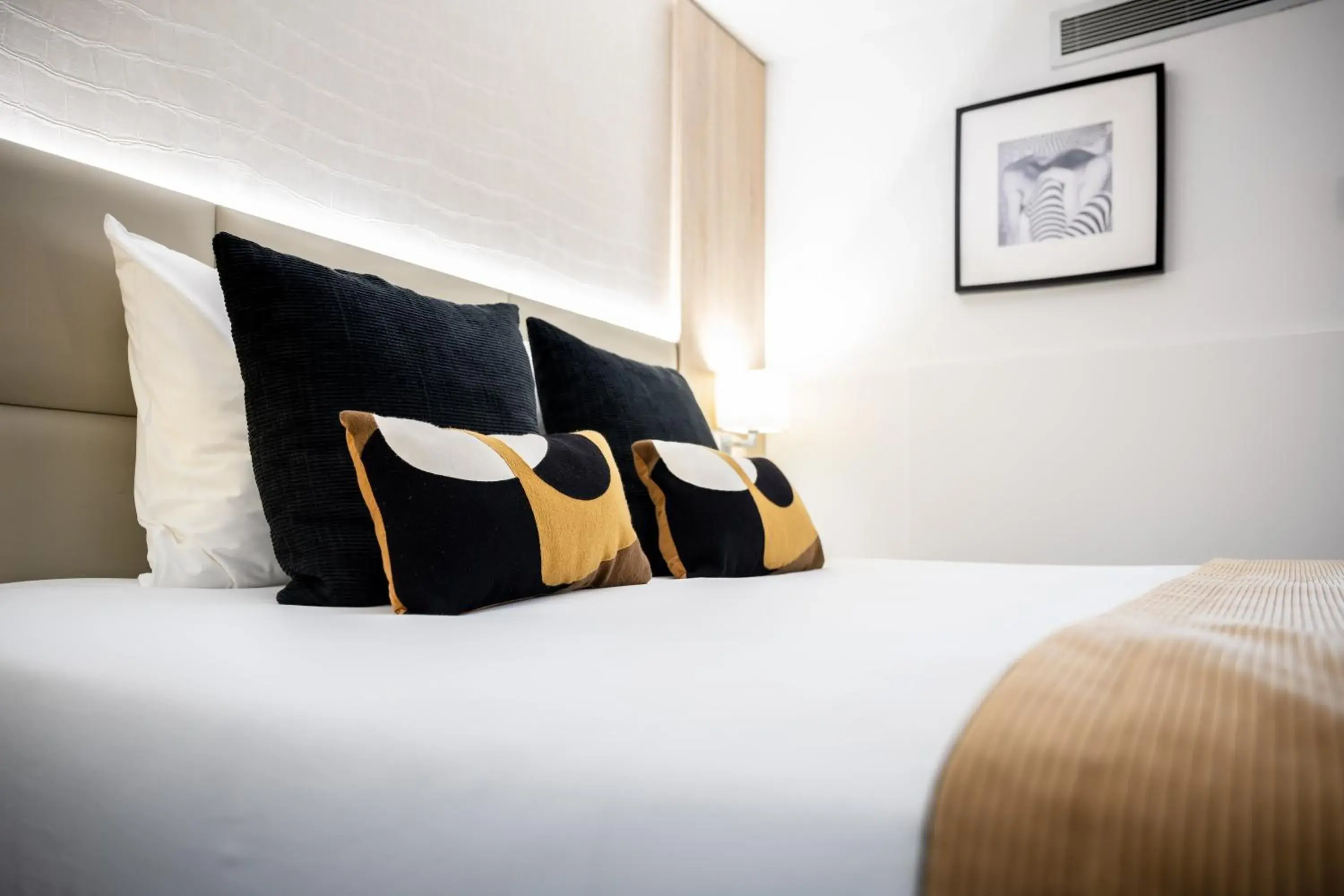 Bed in Kyriad Beaune Bed in Kyriad Beaune