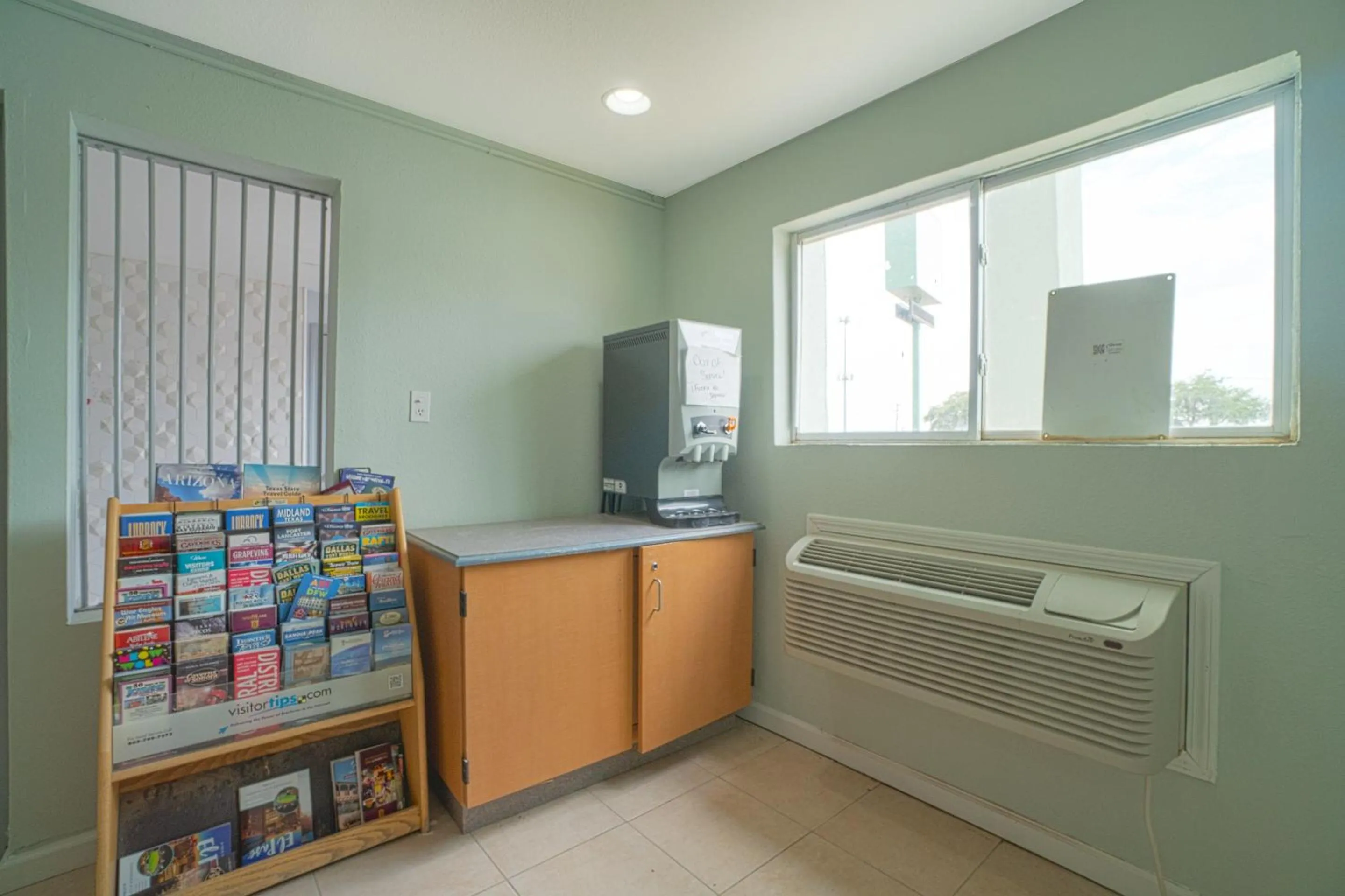 Lobby or reception in OYO Hotel Midland