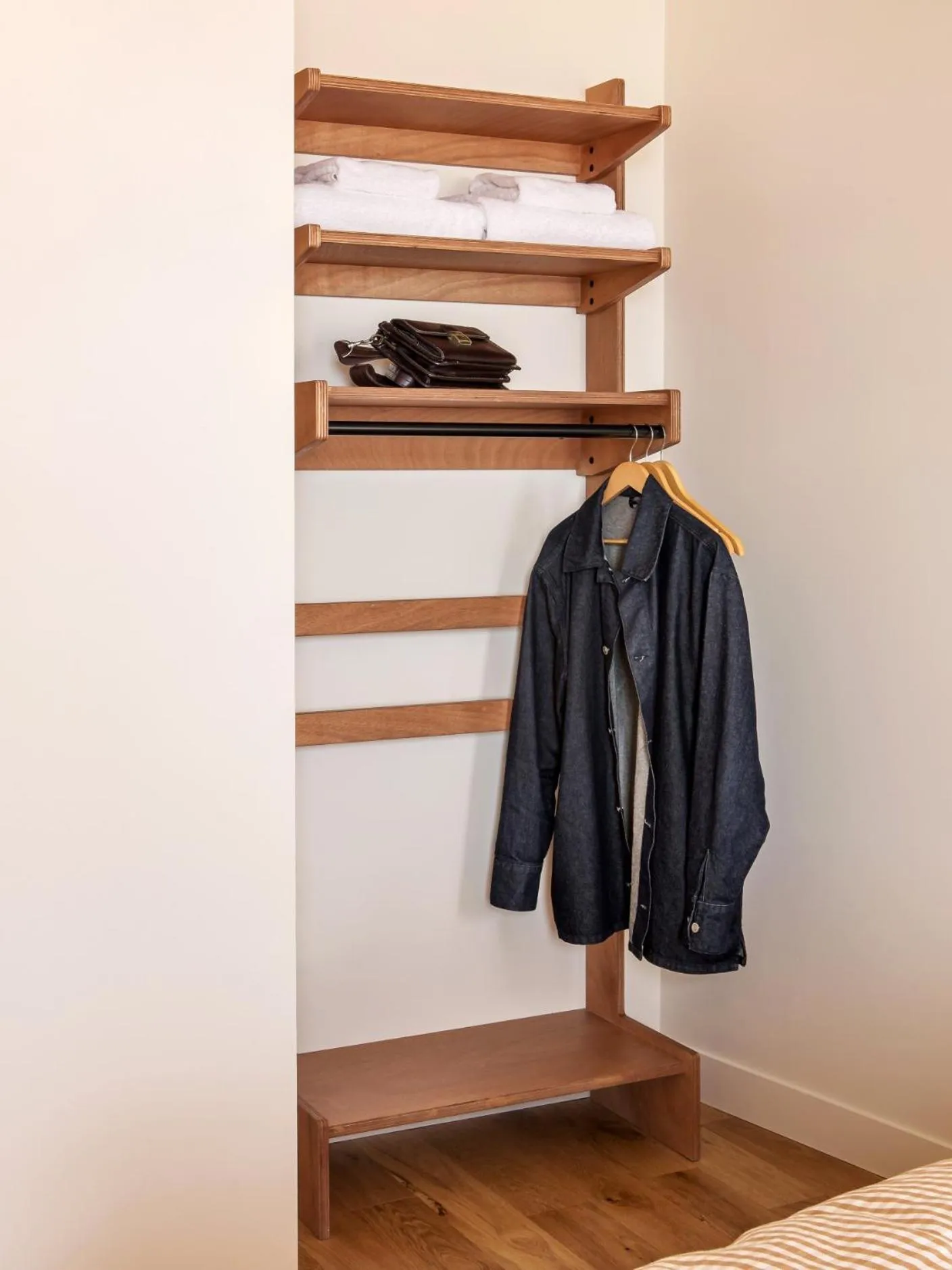 wardrobe in Alfred Hotels Monaco - Hôtel rénové