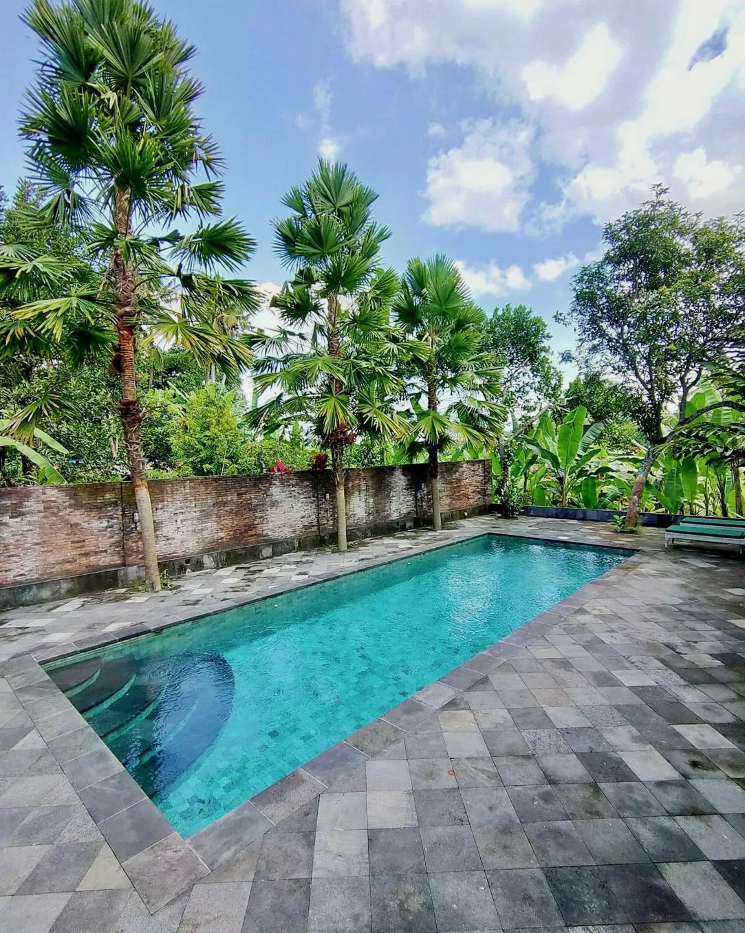 Swimming pool in Alas Arum Ecolodge