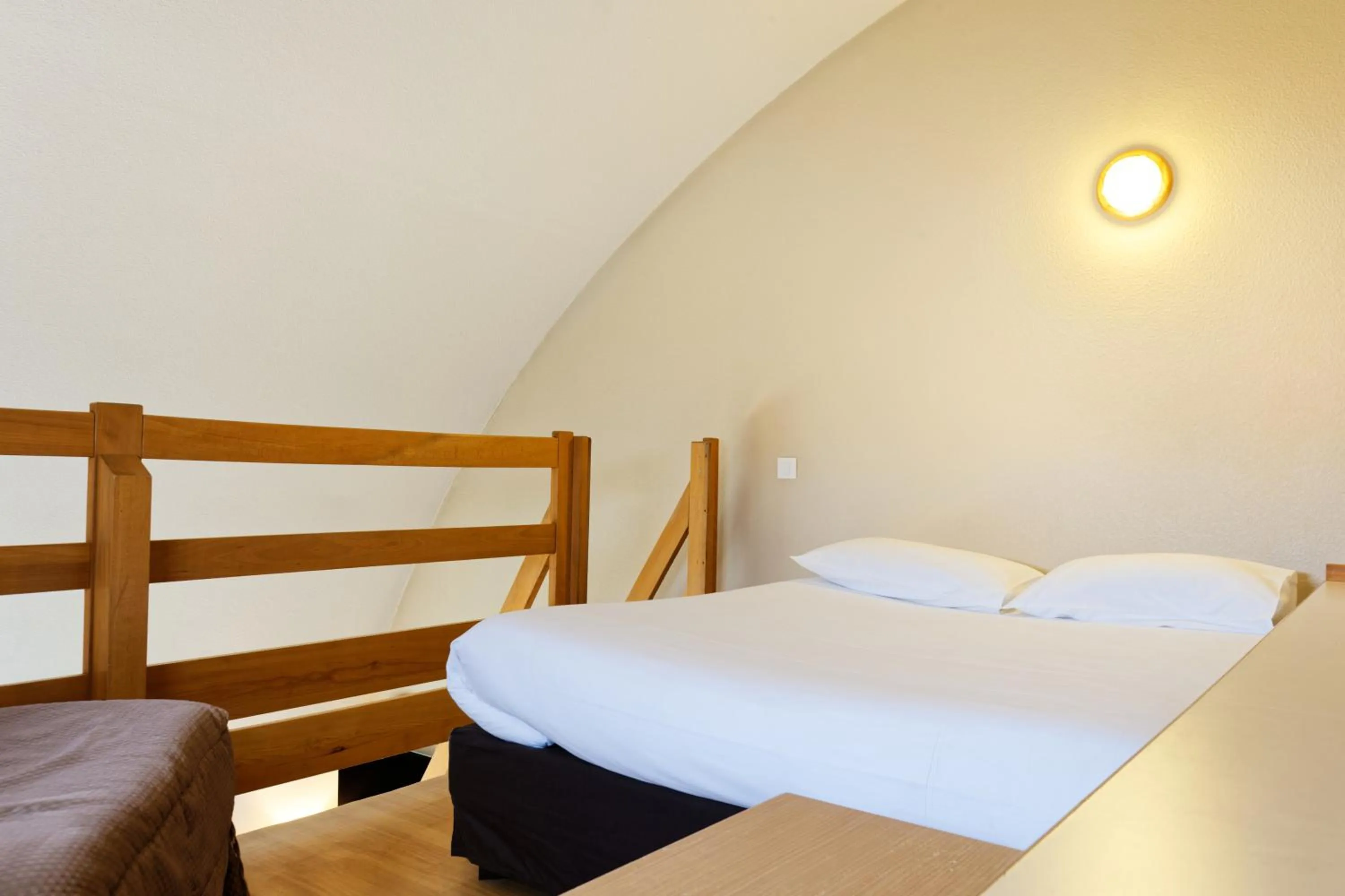 Bedroom, Bed in Logis Hôtel Beauséjour Colmar