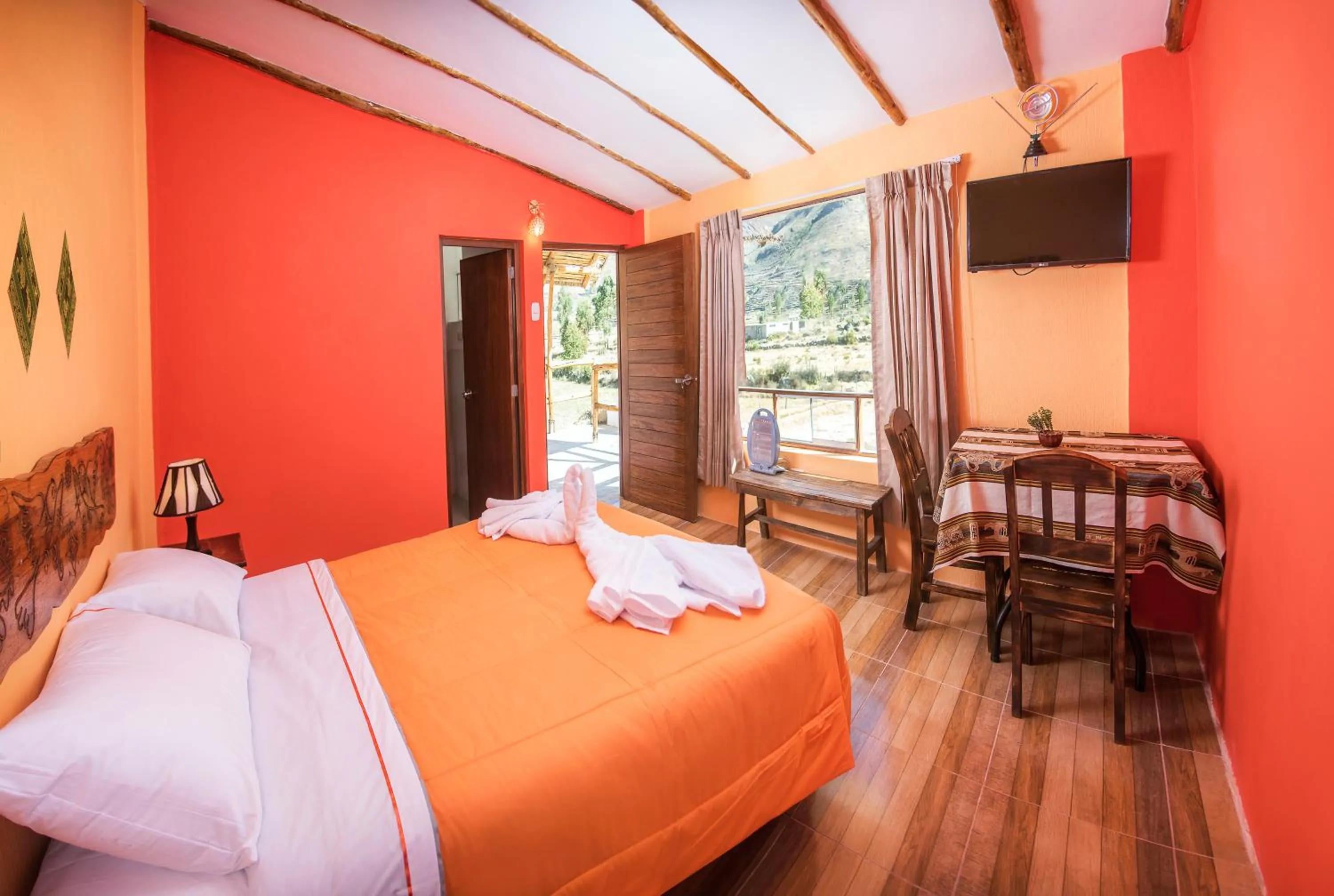 Photo of the whole room, Bed in Le Foyer Colca